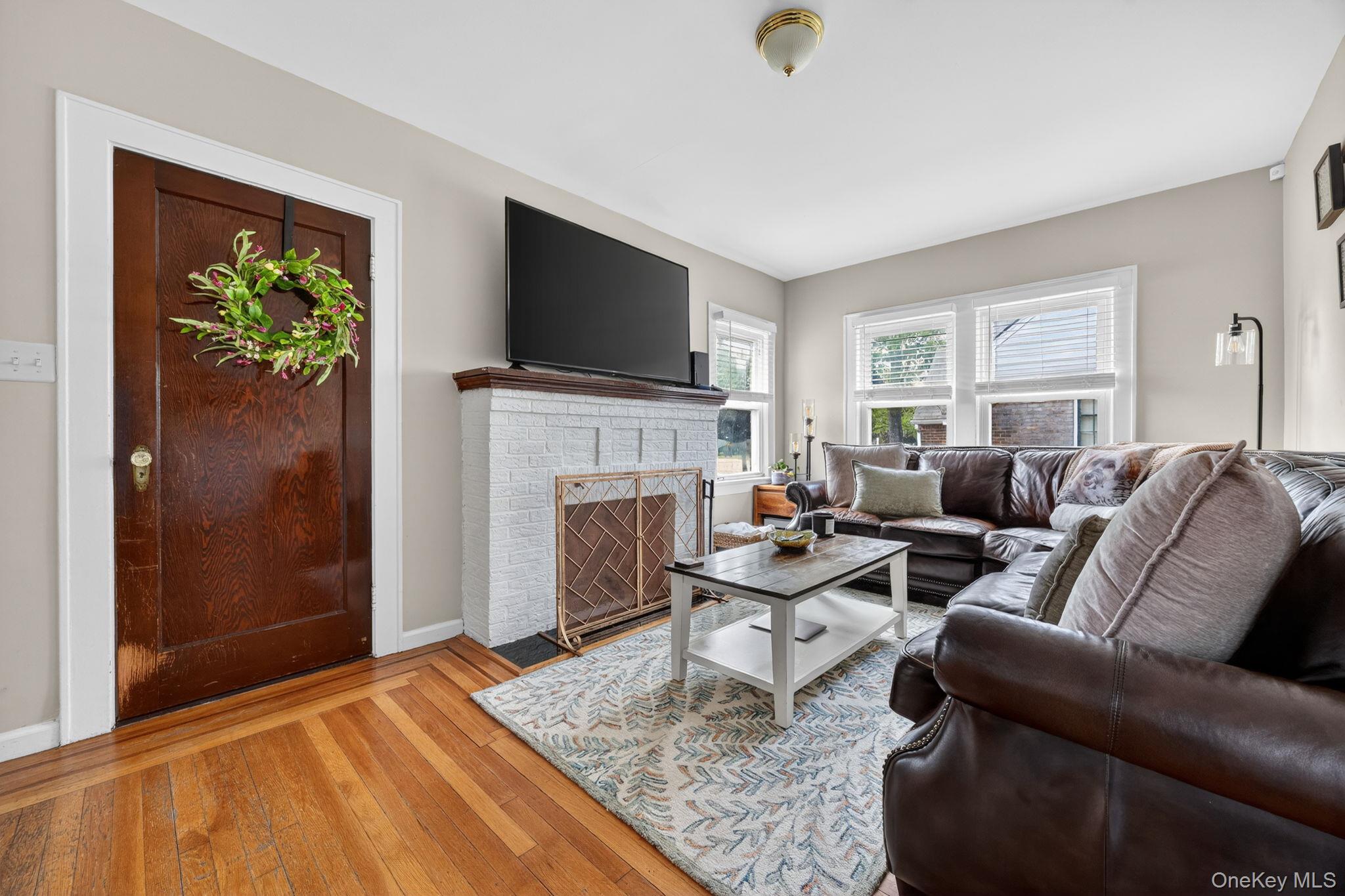 2456 Rockville Centre Parkway – For Sale photo 5