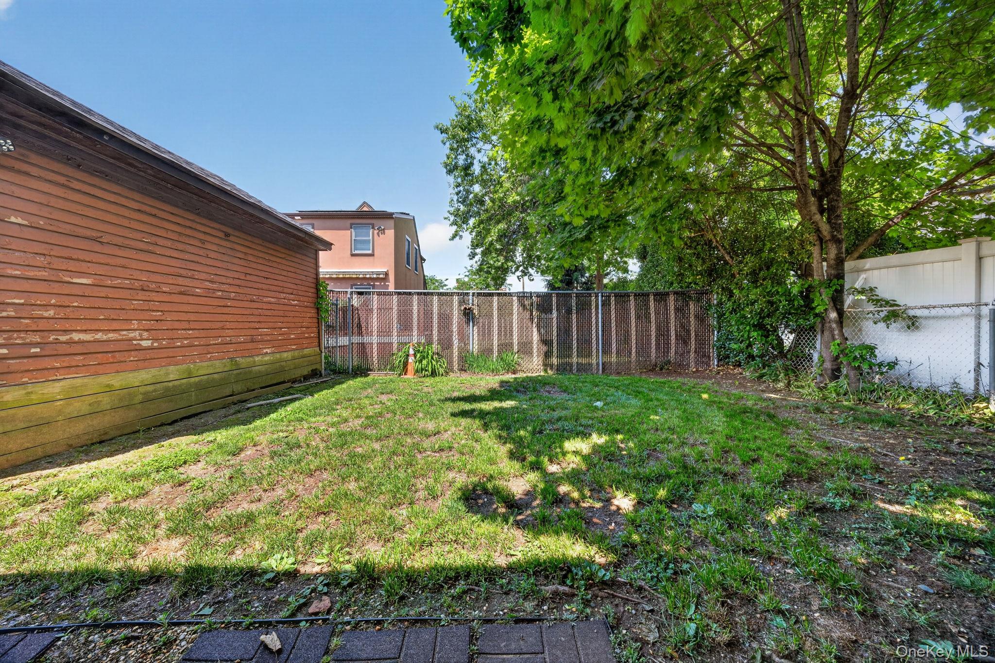 2456 Rockville Centre Parkway – For Sale photo 18