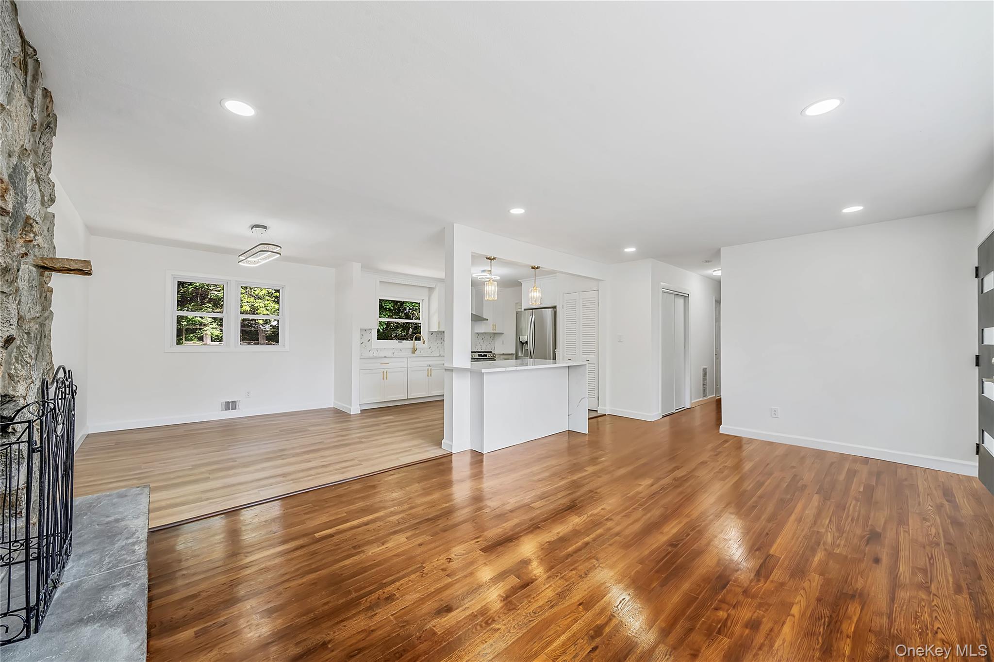 267 Woodhull Avenue – For Sale photo 6