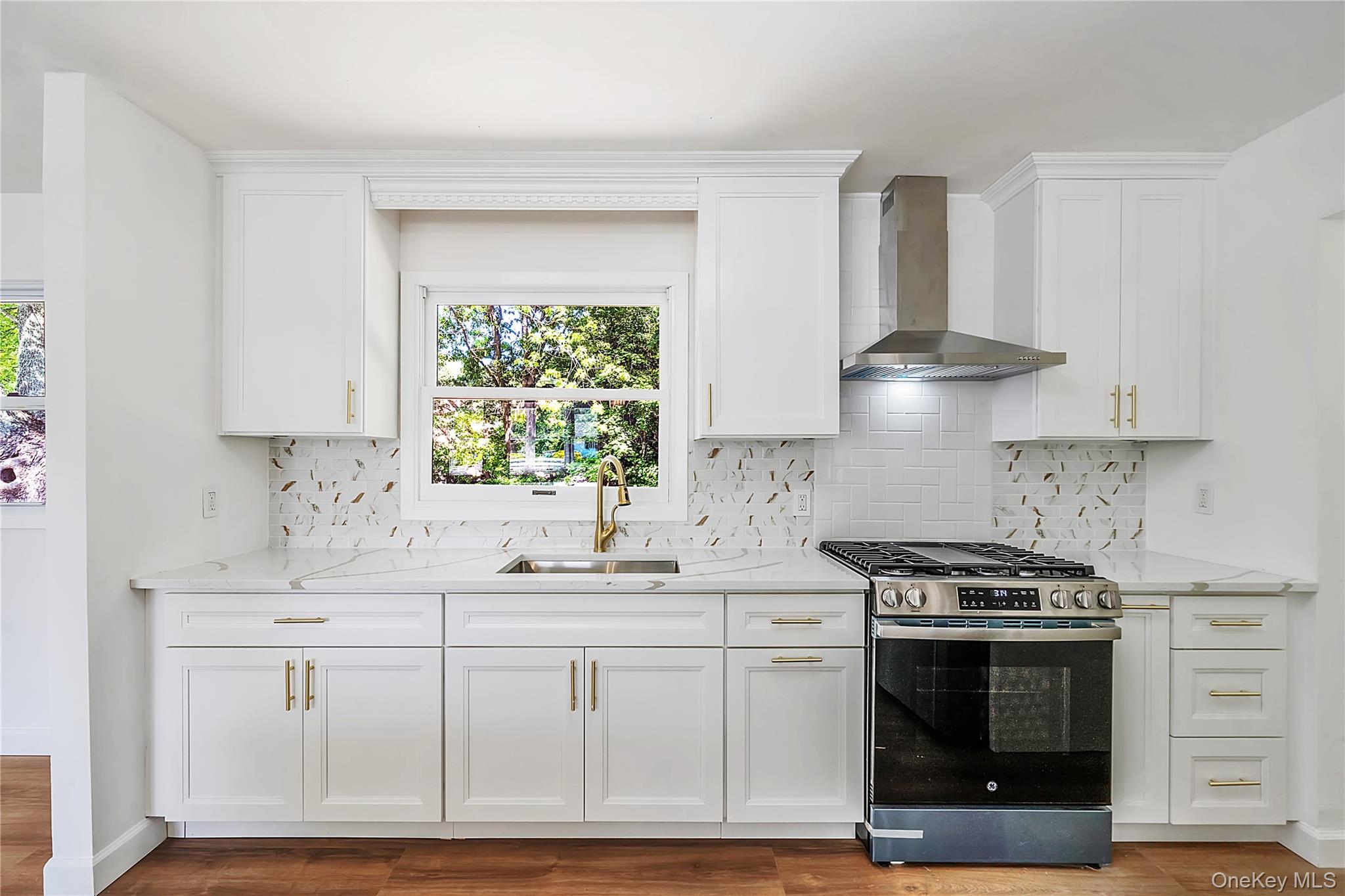 267 Woodhull Avenue – For Sale photo 9