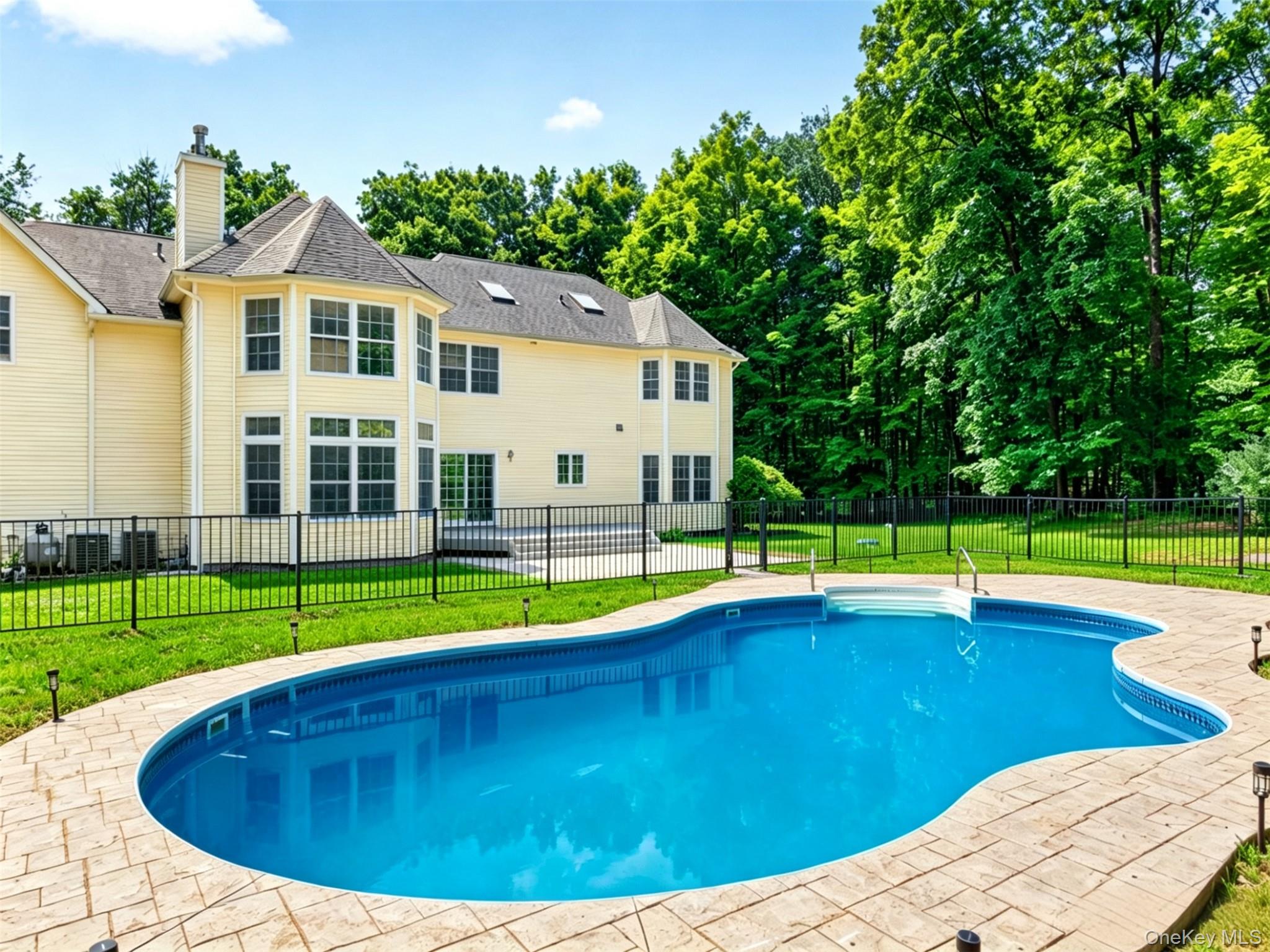 24 Northgate – For Sale photo 46