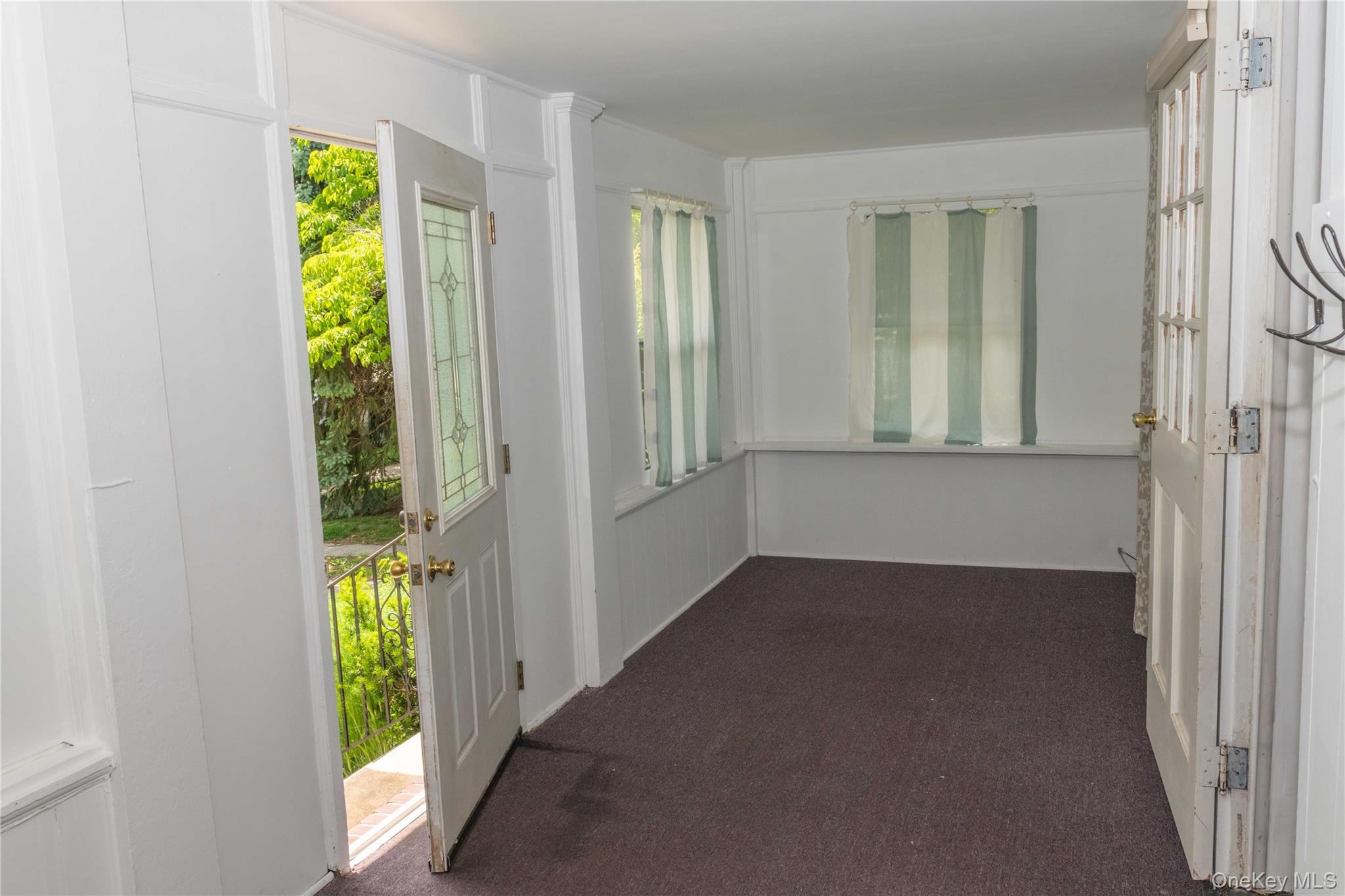 209 Sherman Street – For Sale photo 2