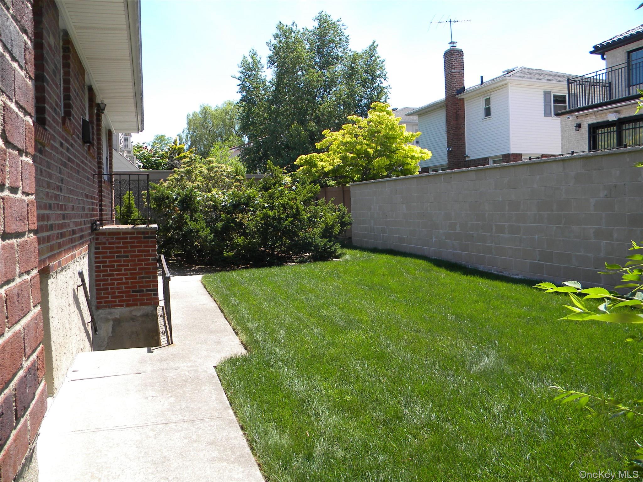 2810 210th Place – For Sale photo 34