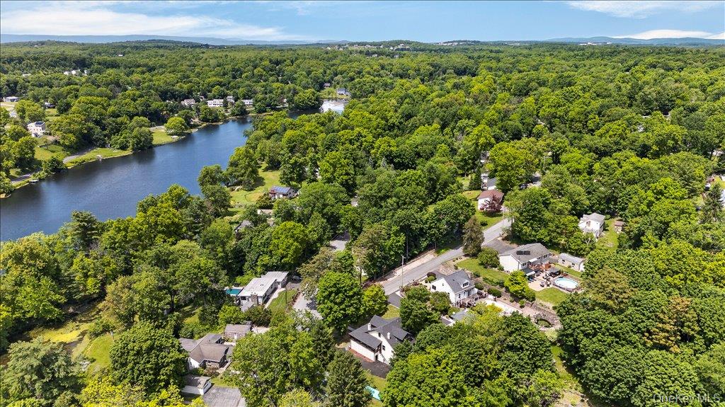 584 Shore Drive – For Sale photo 32