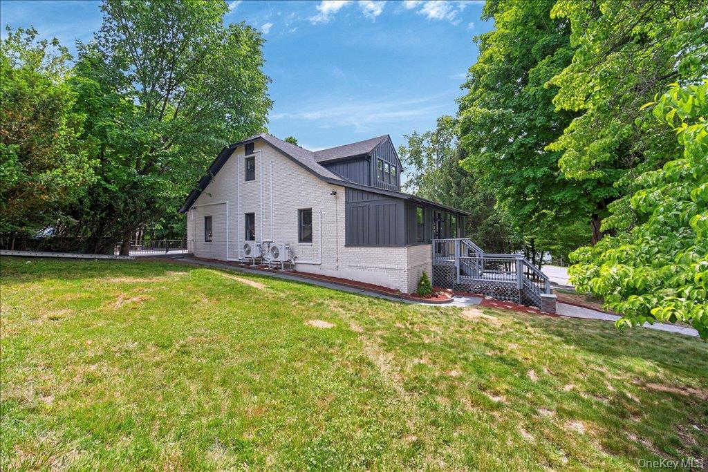 584 Shore Drive – For Sale photo 3