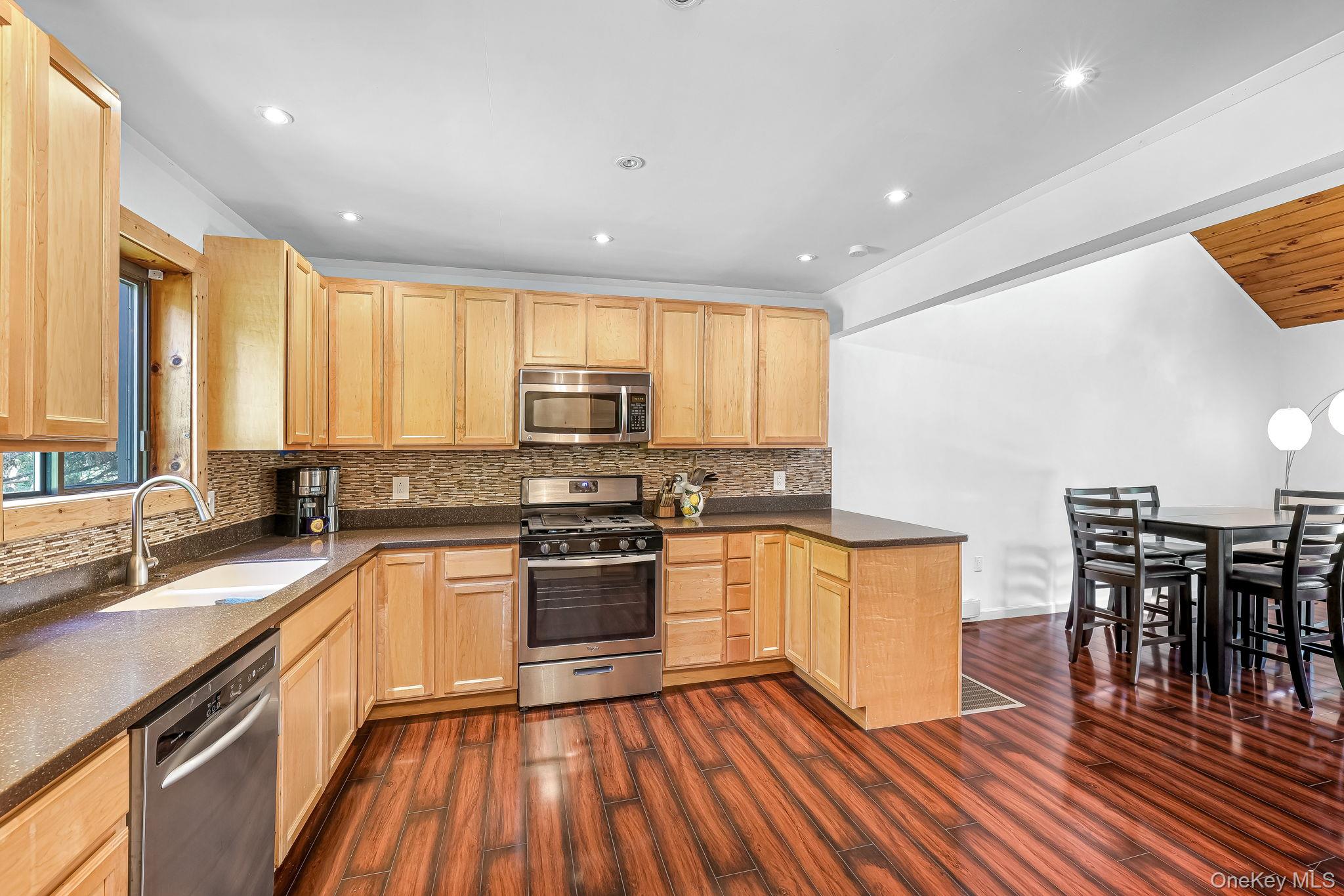 587 Dutch Hill Road – For Sale photo 5