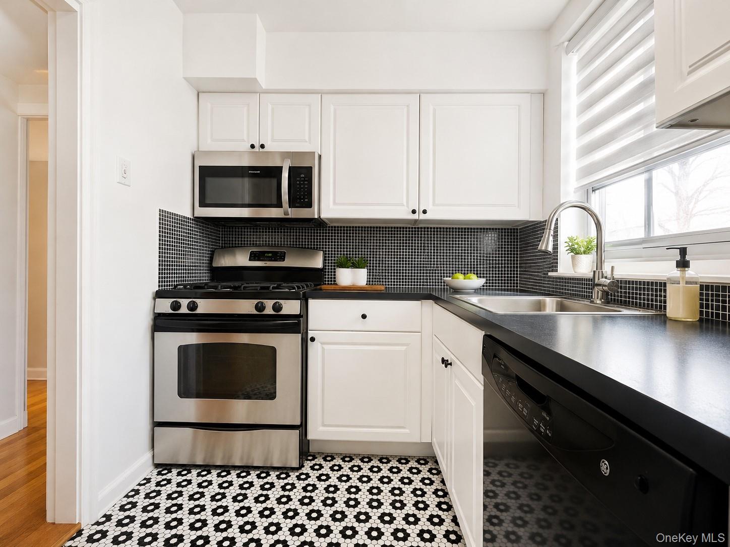 35-21 205th Street, Unit 314 photo 14