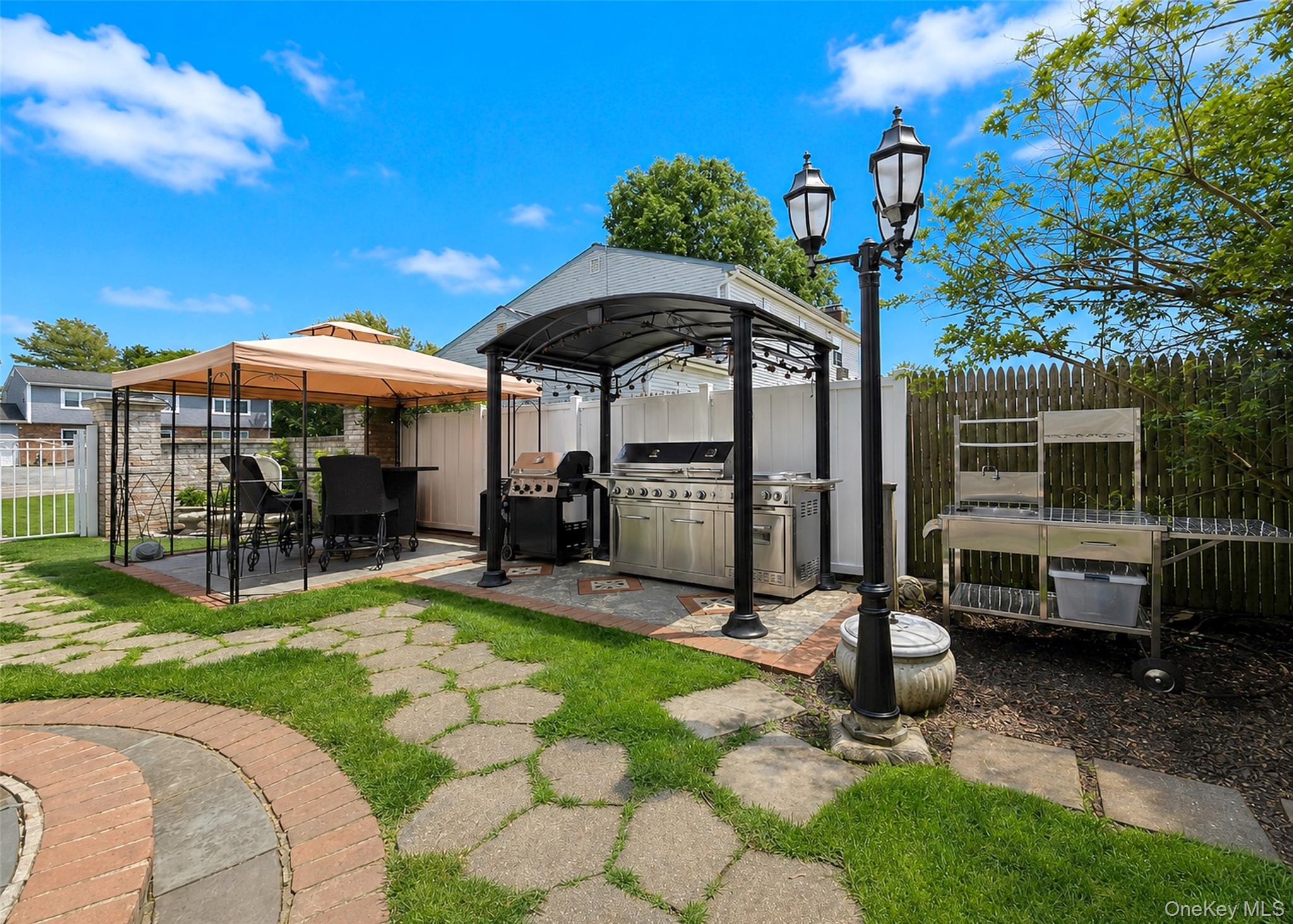 6 Naybor Avenue – For Sale photo 37