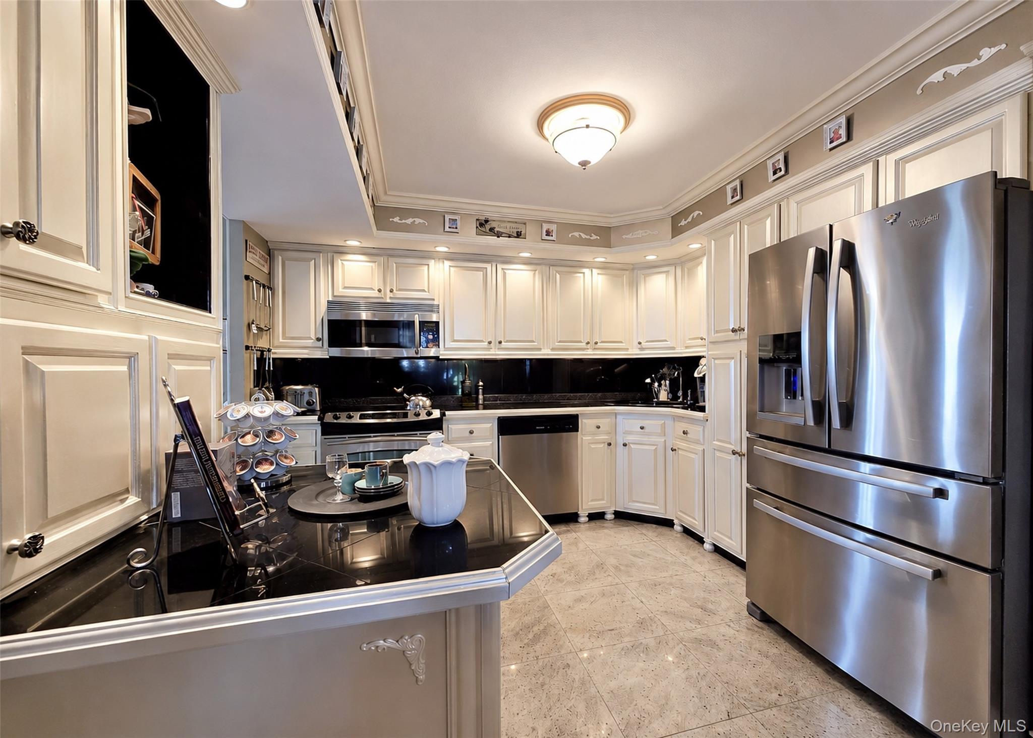 6 Naybor Avenue – For Sale photo 4