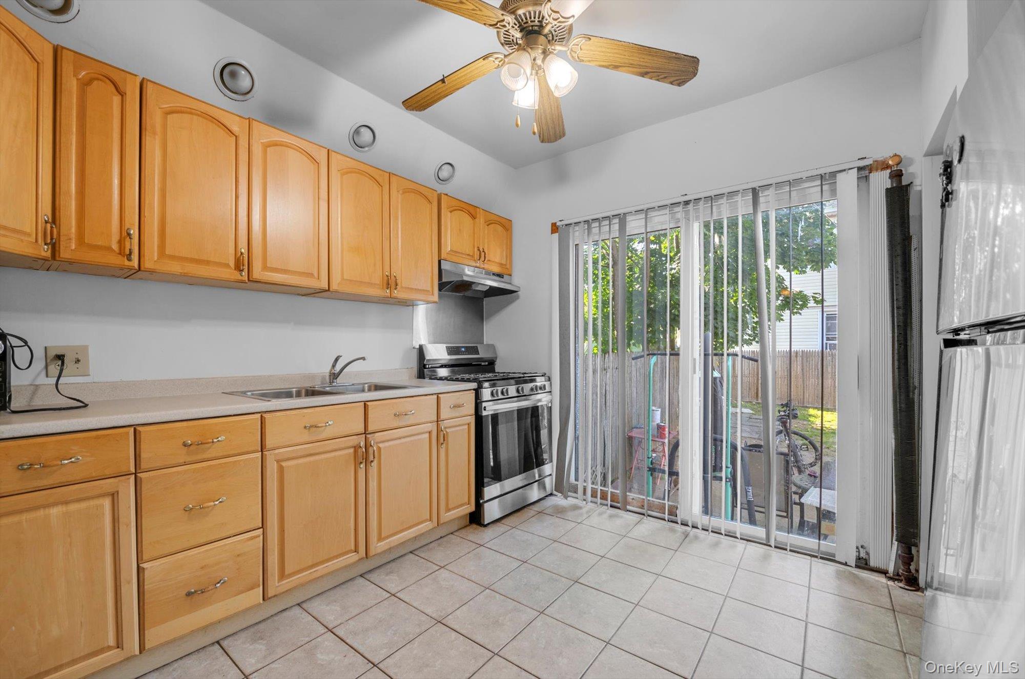 225-13 95th Avenue – For Sale photo 7