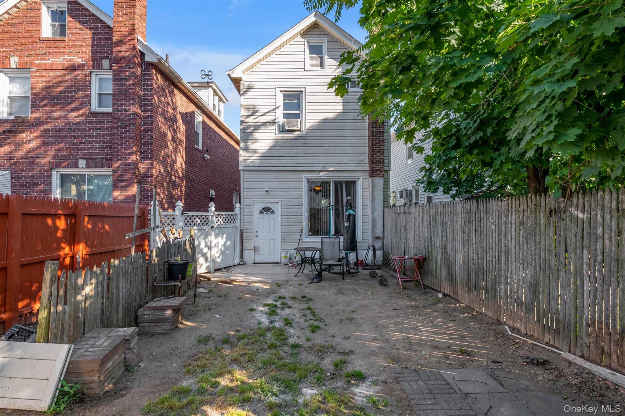 225-13 95th Avenue – For Sale photo 17