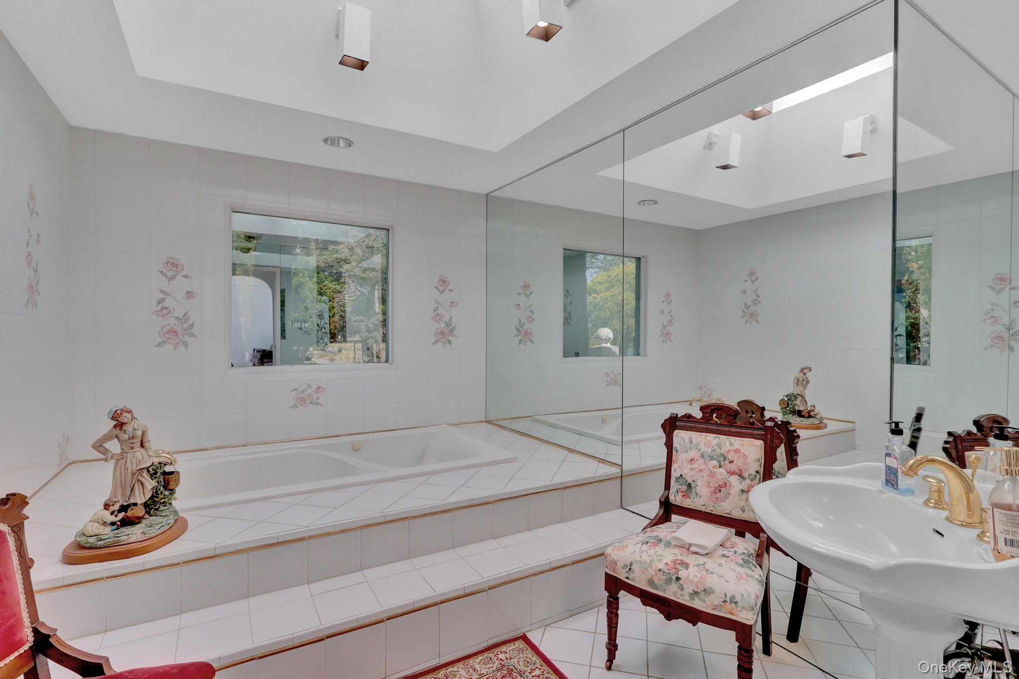 6 Last Lane – For Sale photo 18