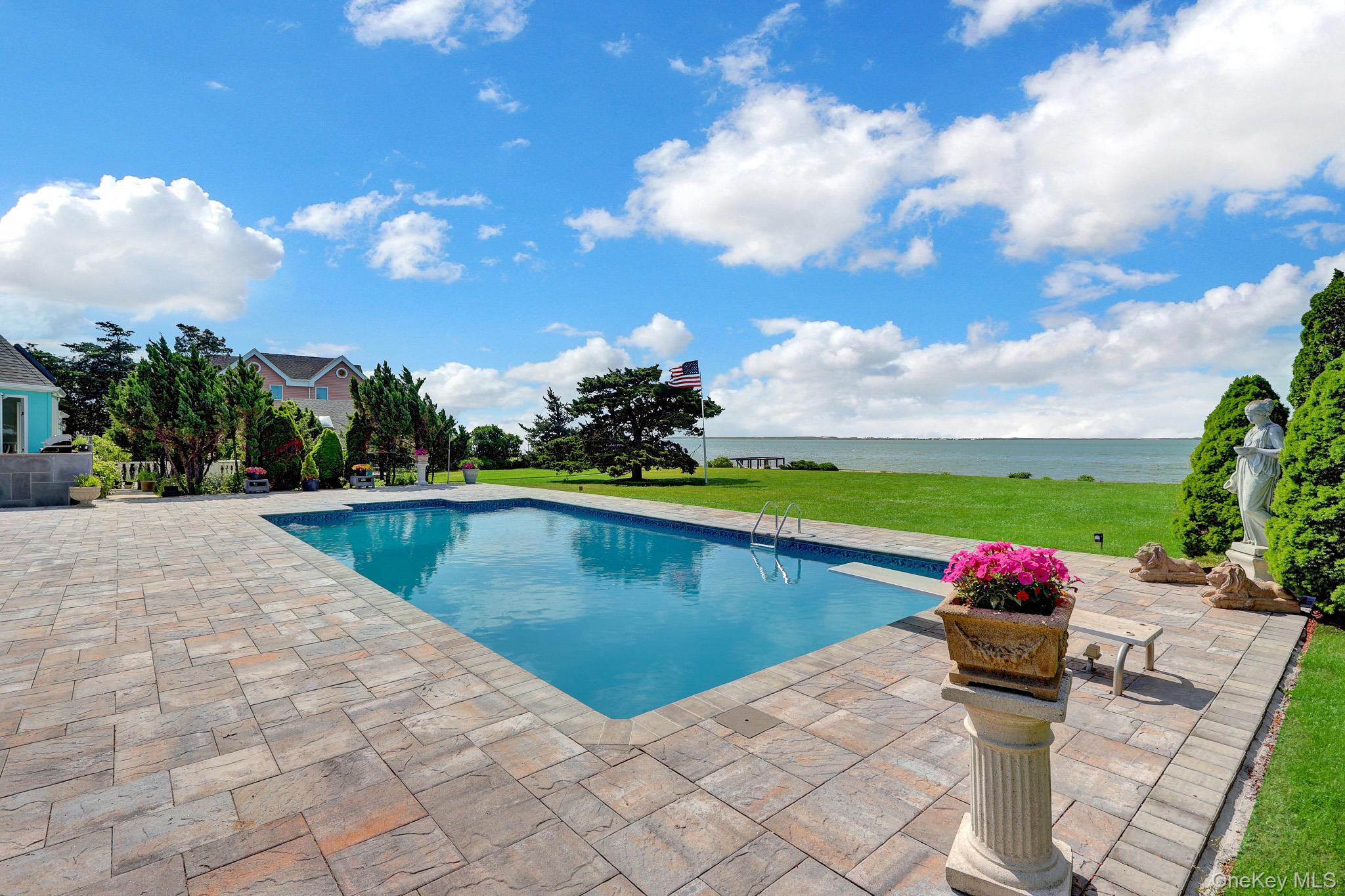 6 Last Lane – For Sale photo 3
