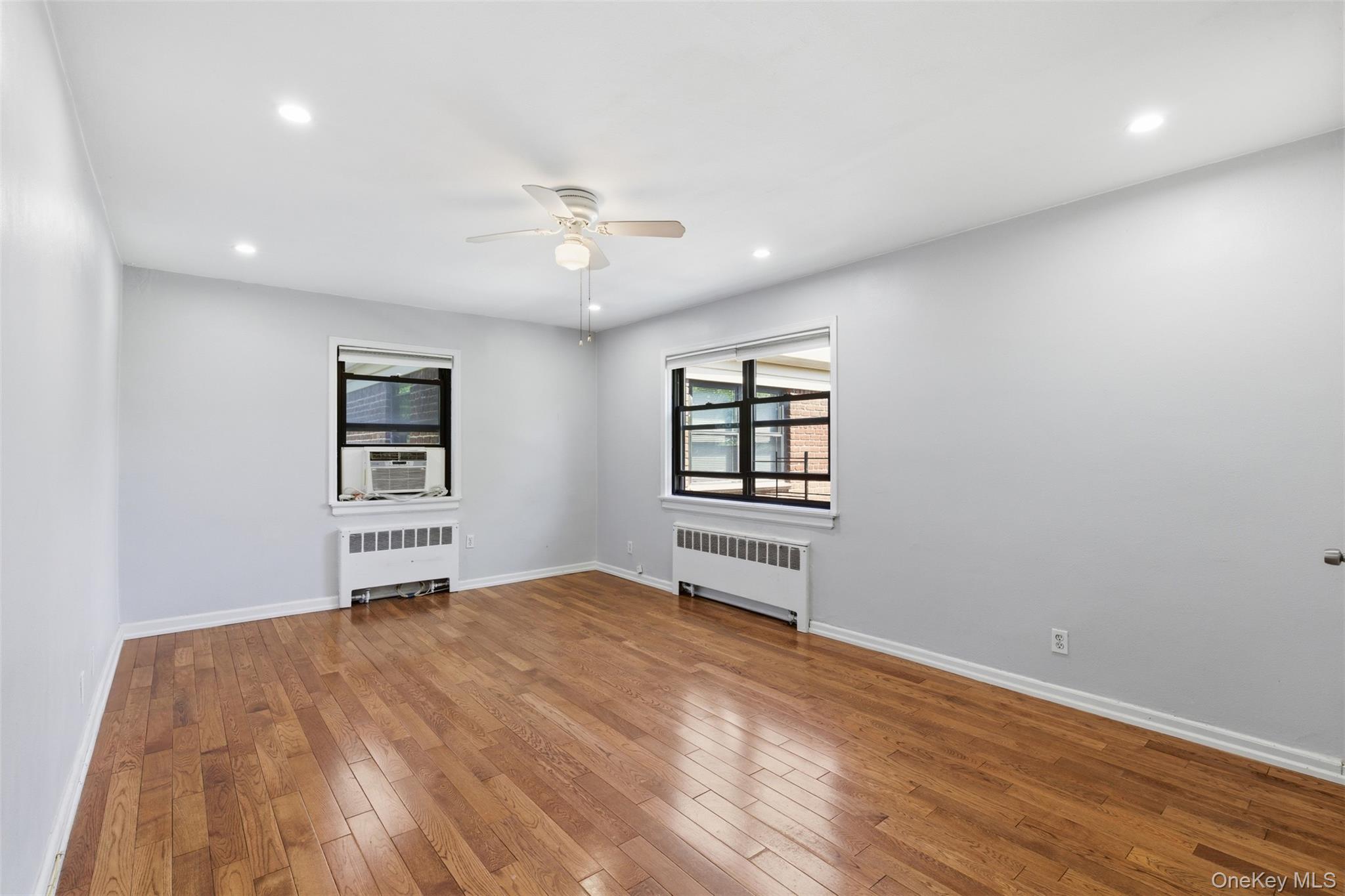220-17 75th Avenue, Unit 85A2 photo 5