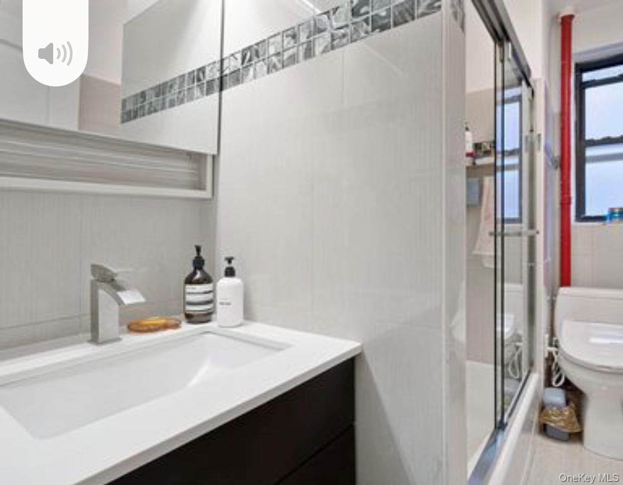67-40 Yellowstone Boulevard, Unit 6L photo 8