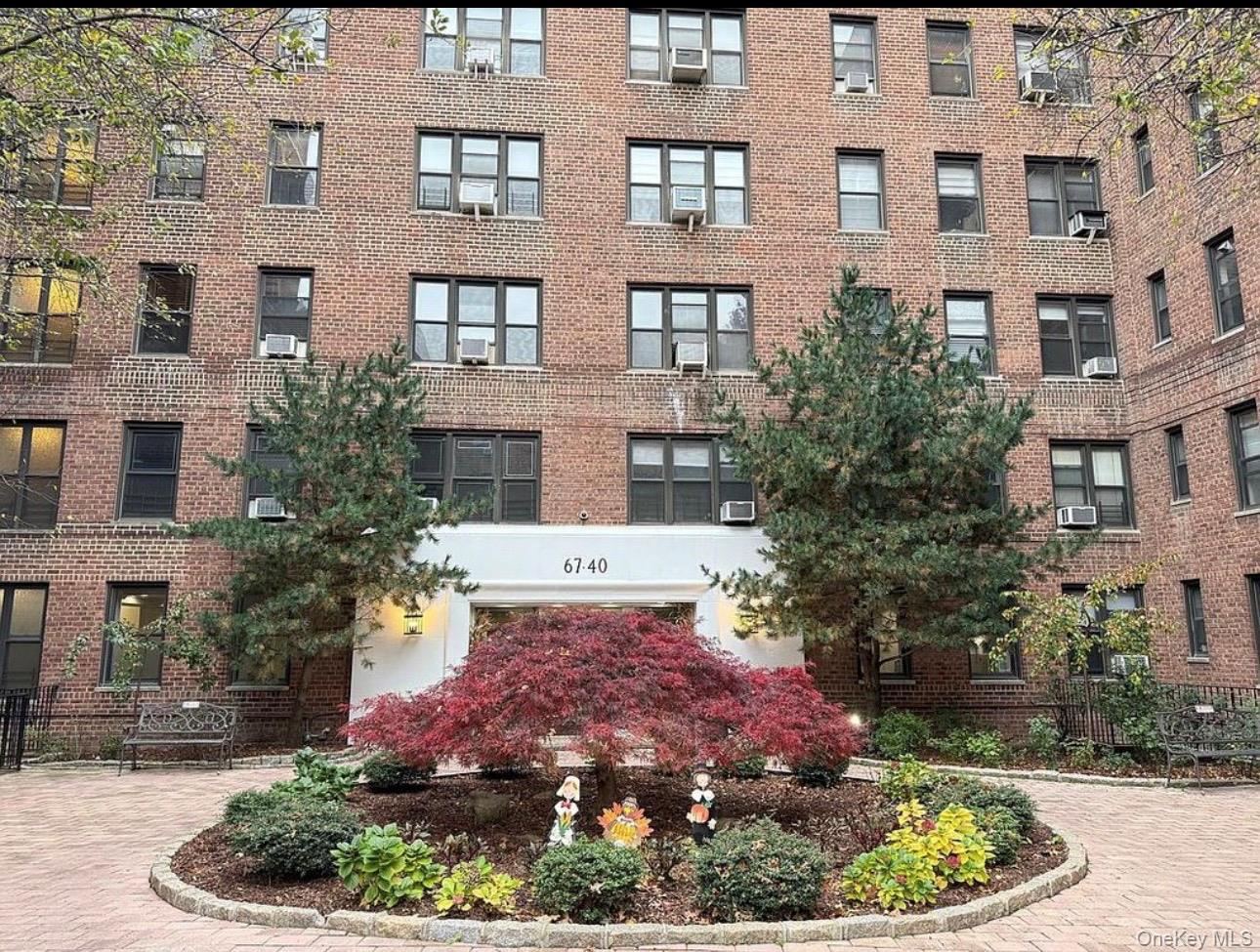 67-40 Yellowstone Boulevard, Unit 6L