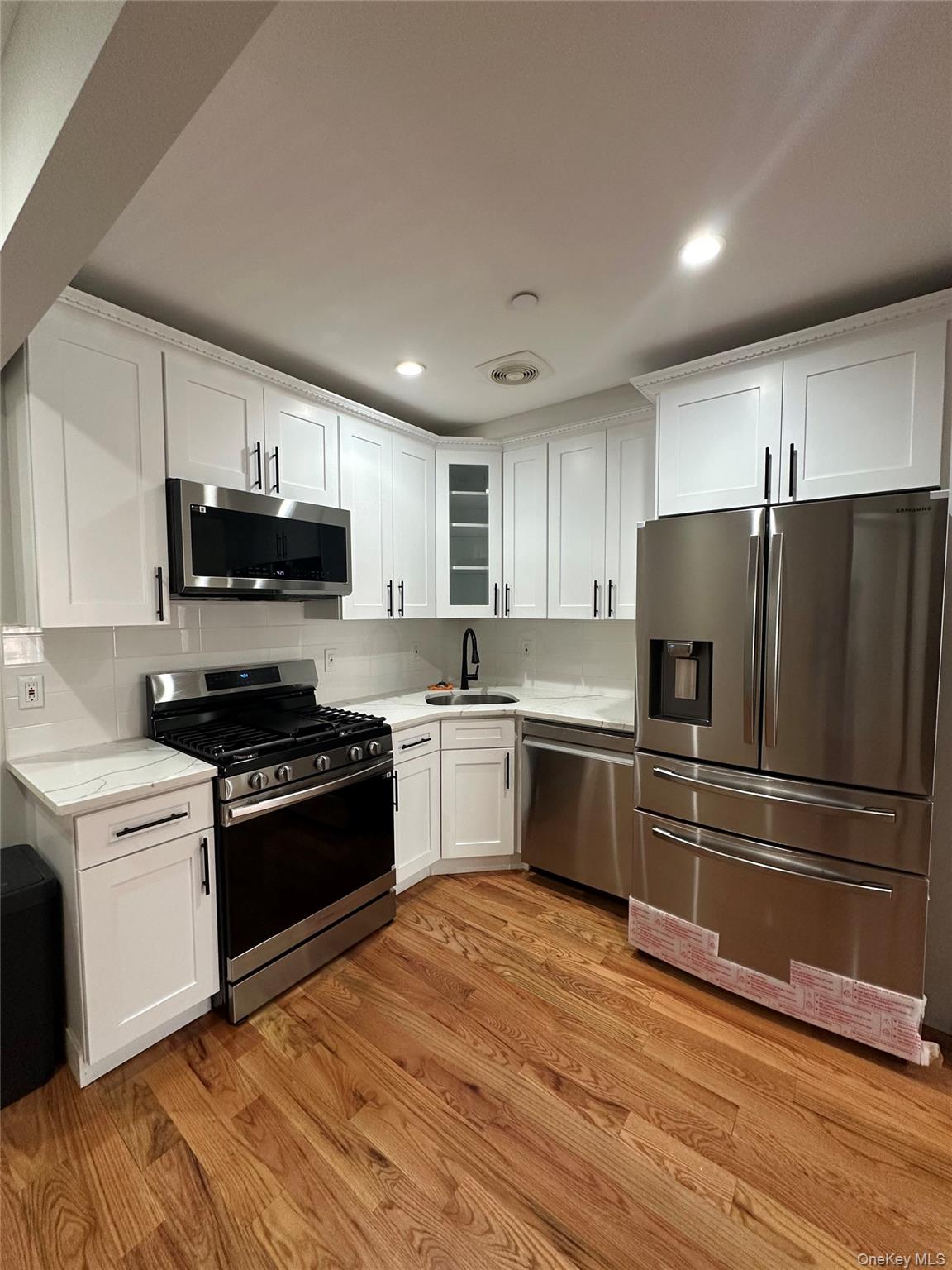 238 Wyona Street, Unit 2 photo 3