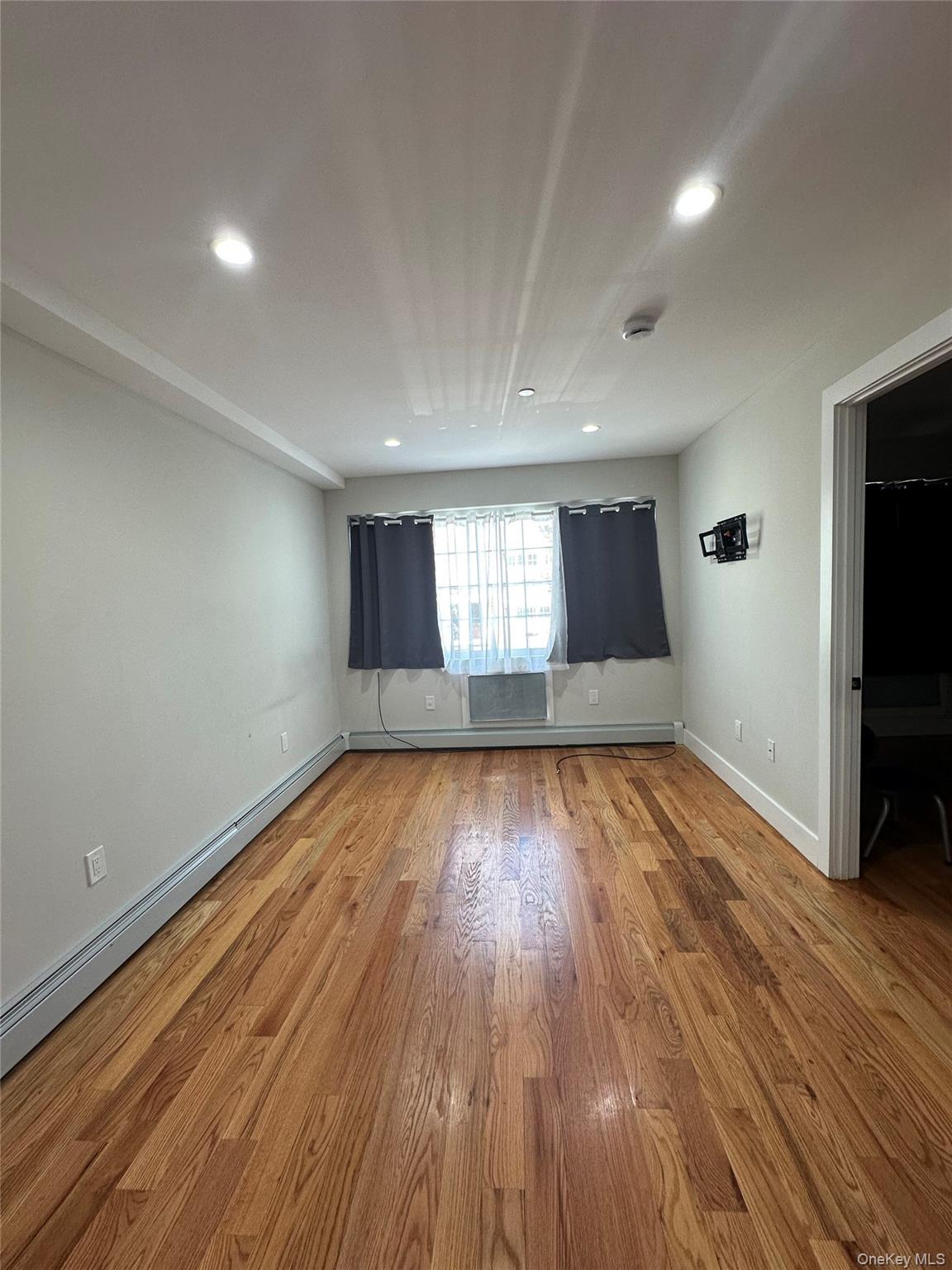 238 Wyona Street, Unit 2 photo 4