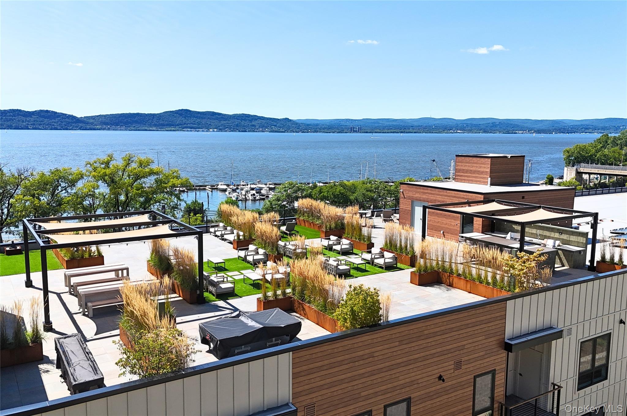 25 S Riverside Avenue, Unit 108