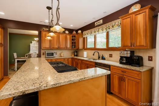 15 Christina Way – For Sale photo 6