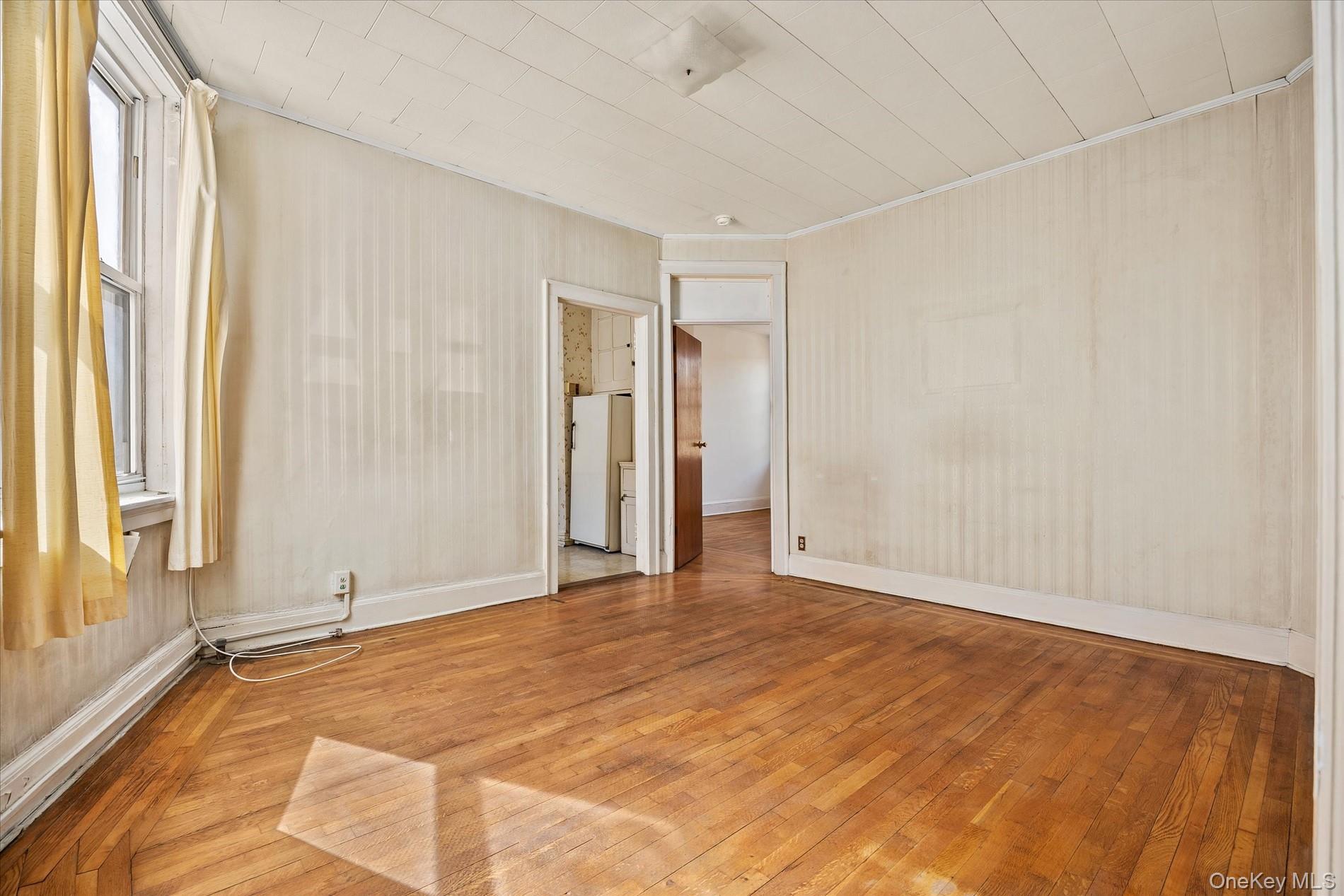 64-09 39 Avenue, Unit 43 photo 2