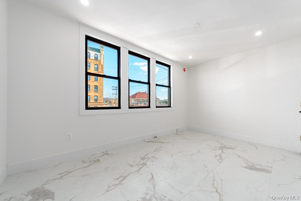 78-84 E Park Avenue – For Sale photo 3