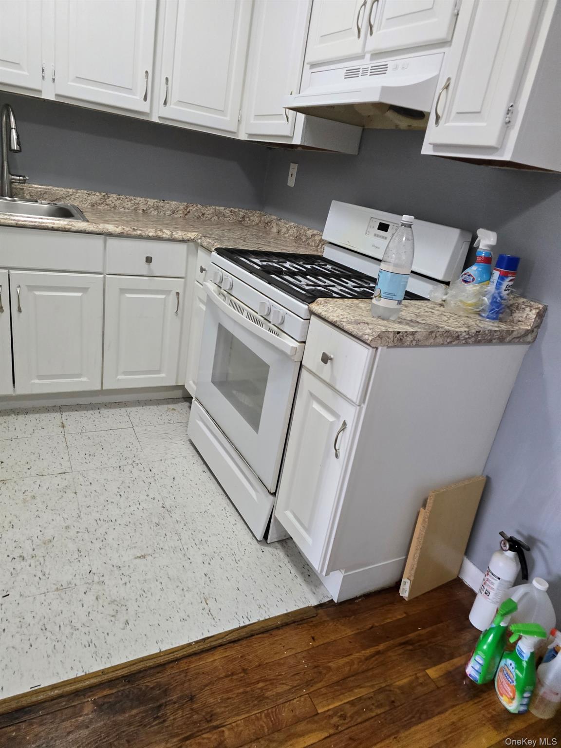3238 Ely Avenue – For Rent