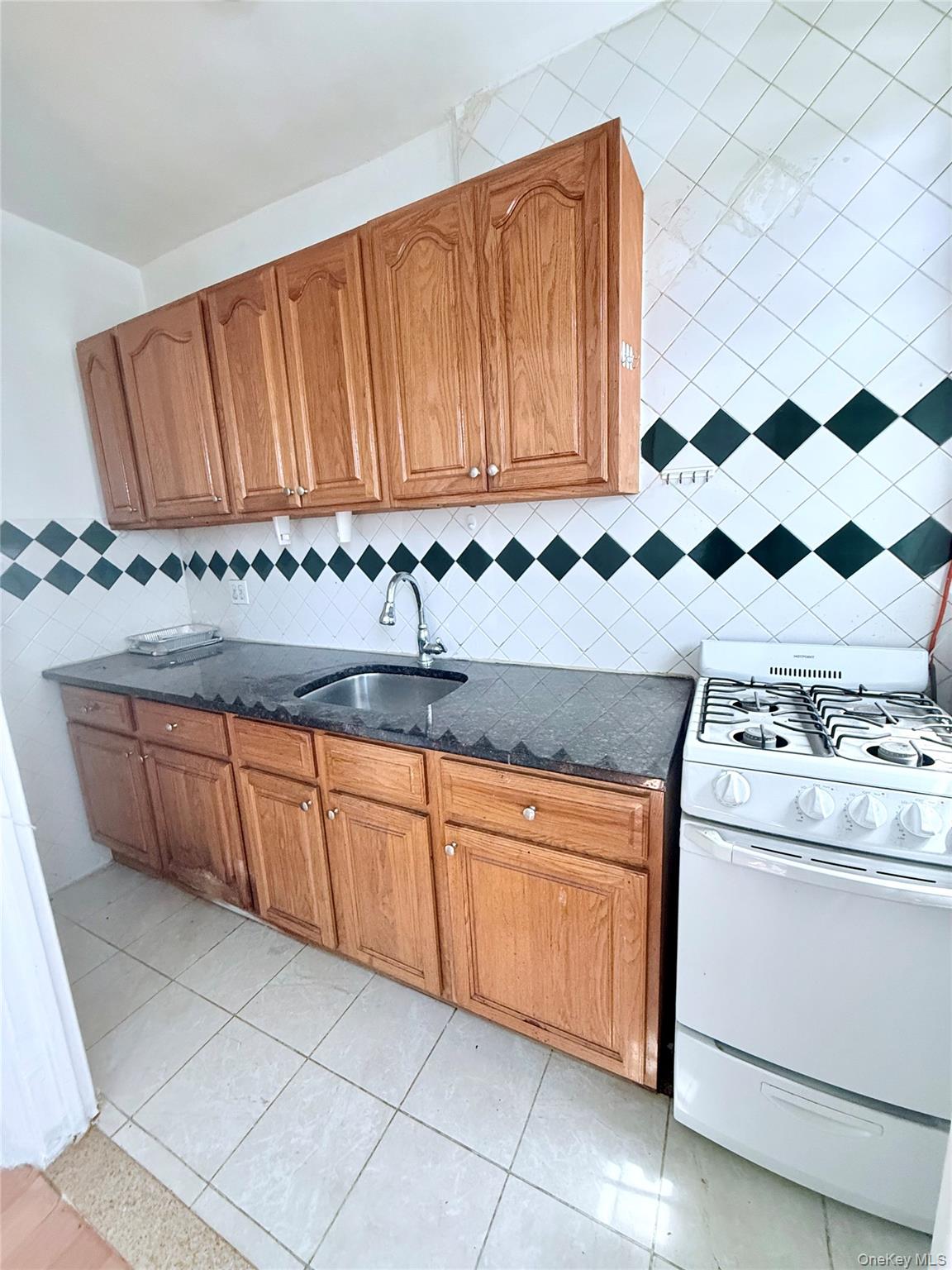 50-05 43rd Avenue, Unit 2F photo 8