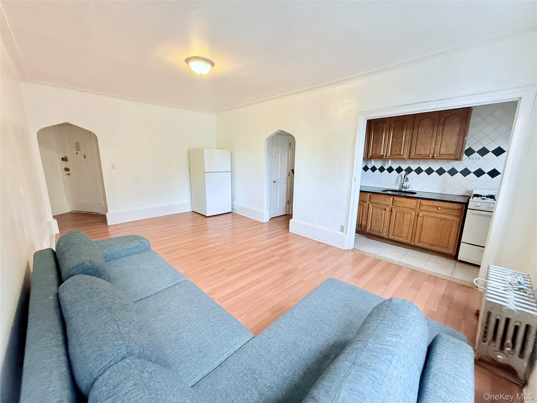 50-05 43rd Avenue, Unit 2F photo 4