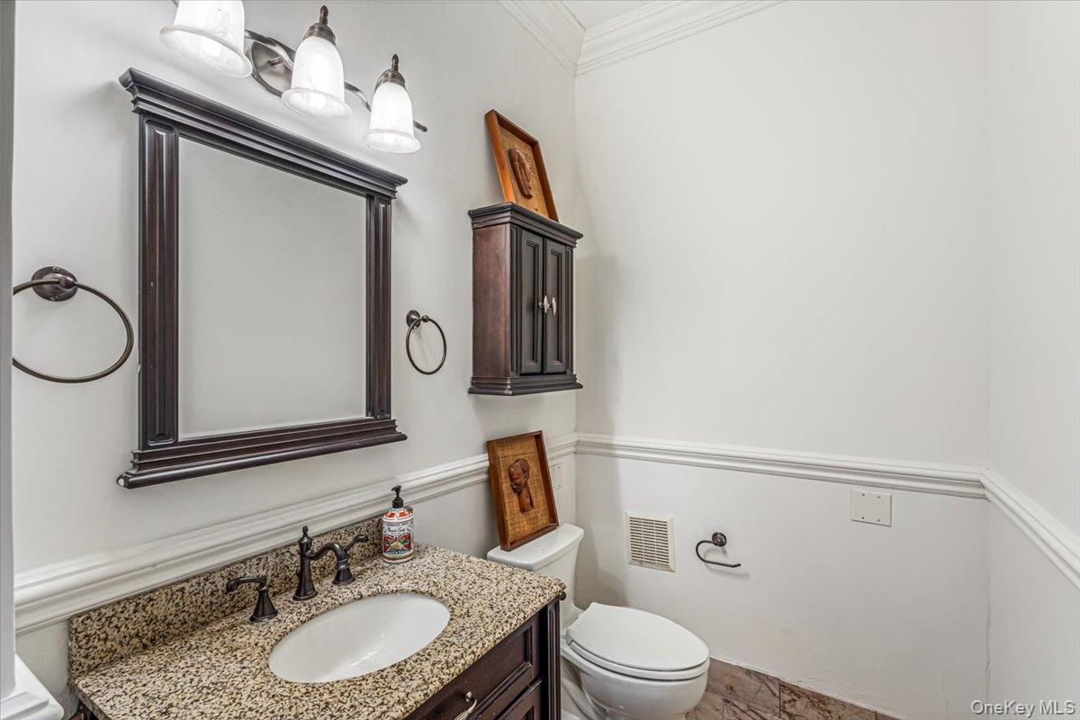 952 Cedar Swamp – For Sale photo 35