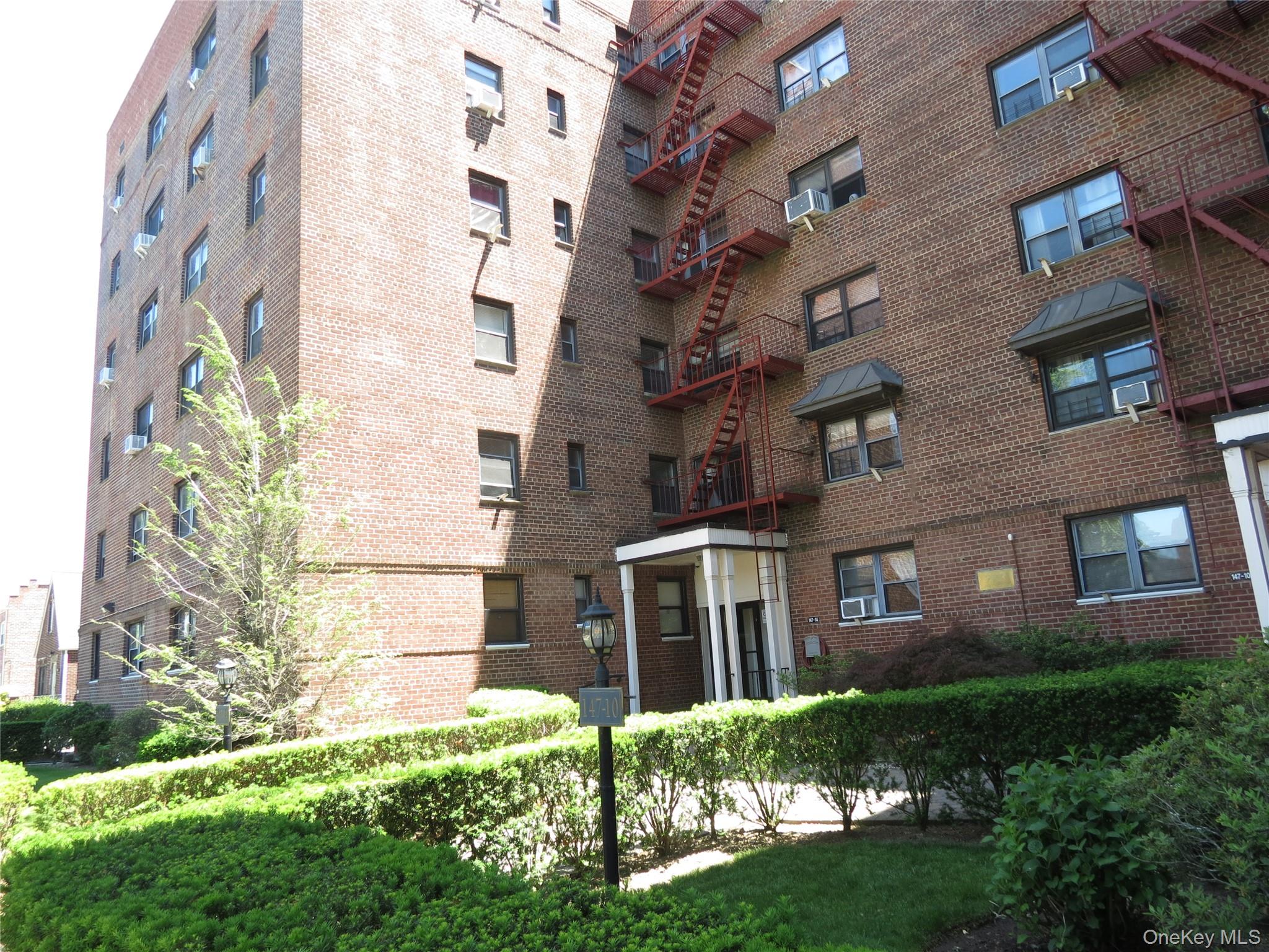 147-14 84th Road, Unit 2A photo 2