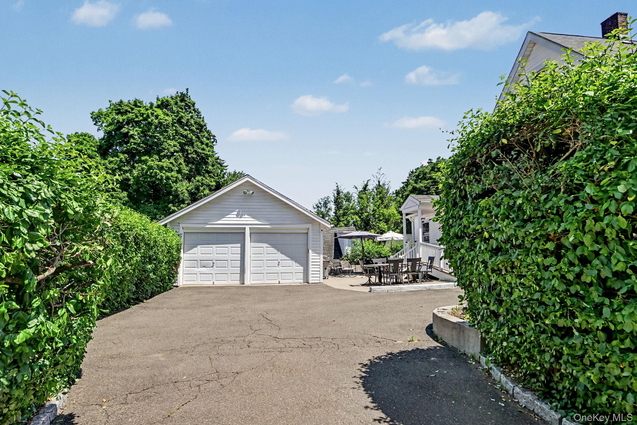80 Leonard Street – For Sale photo 2