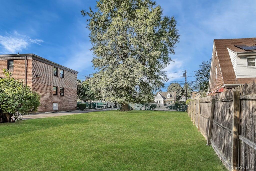 103 Lawson St Street, Unit D photo 14