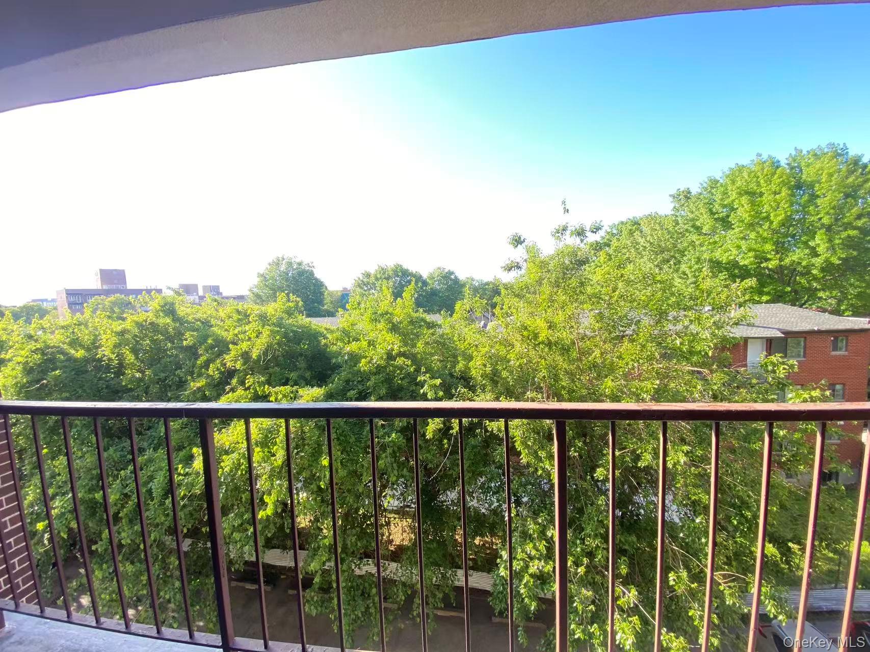 14055 34th Avenue, Unit 3E photo 8