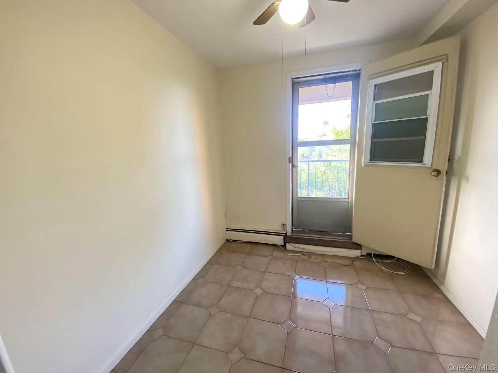 14055 34th Avenue, Unit 3E photo 2