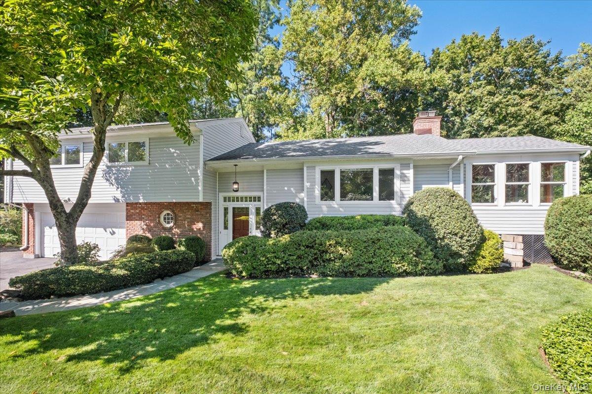 268 Broadfield Road – For Sale