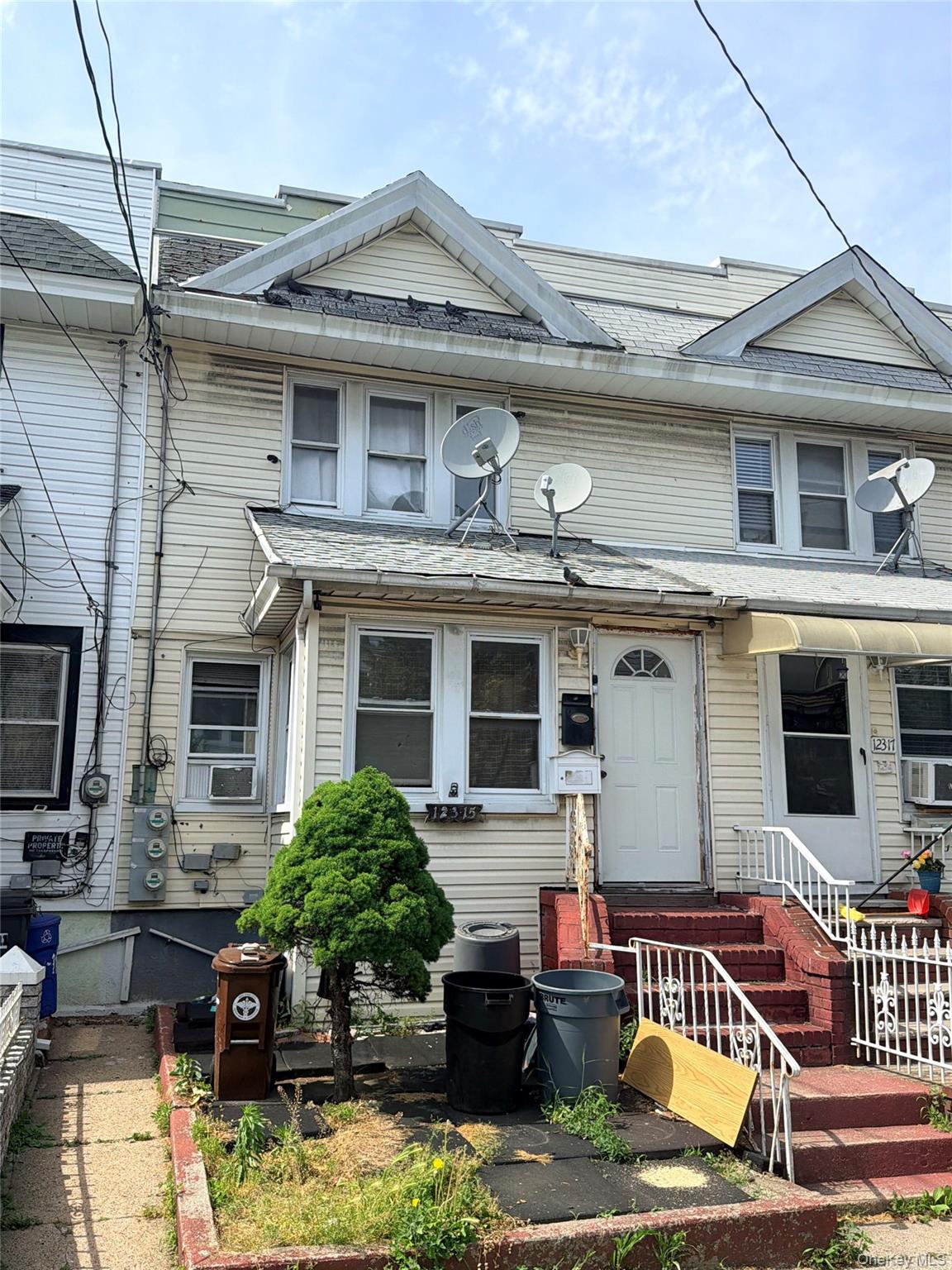 123-15 95th Avenue – For Sale