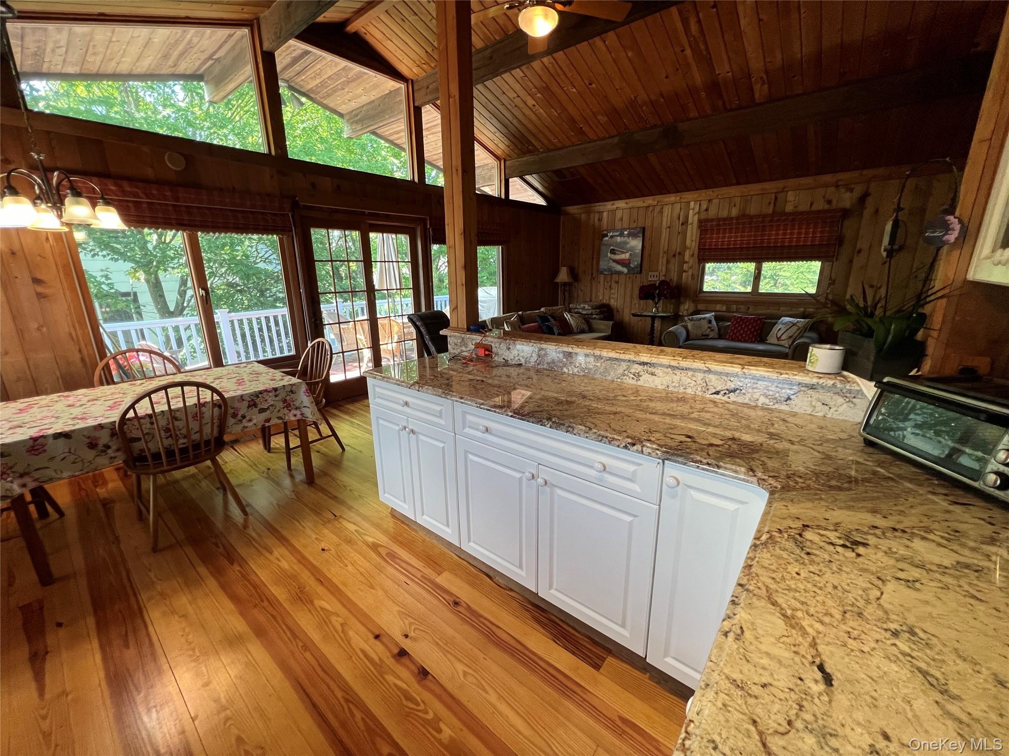 71 Garden City Avenue – For Rent photo 4