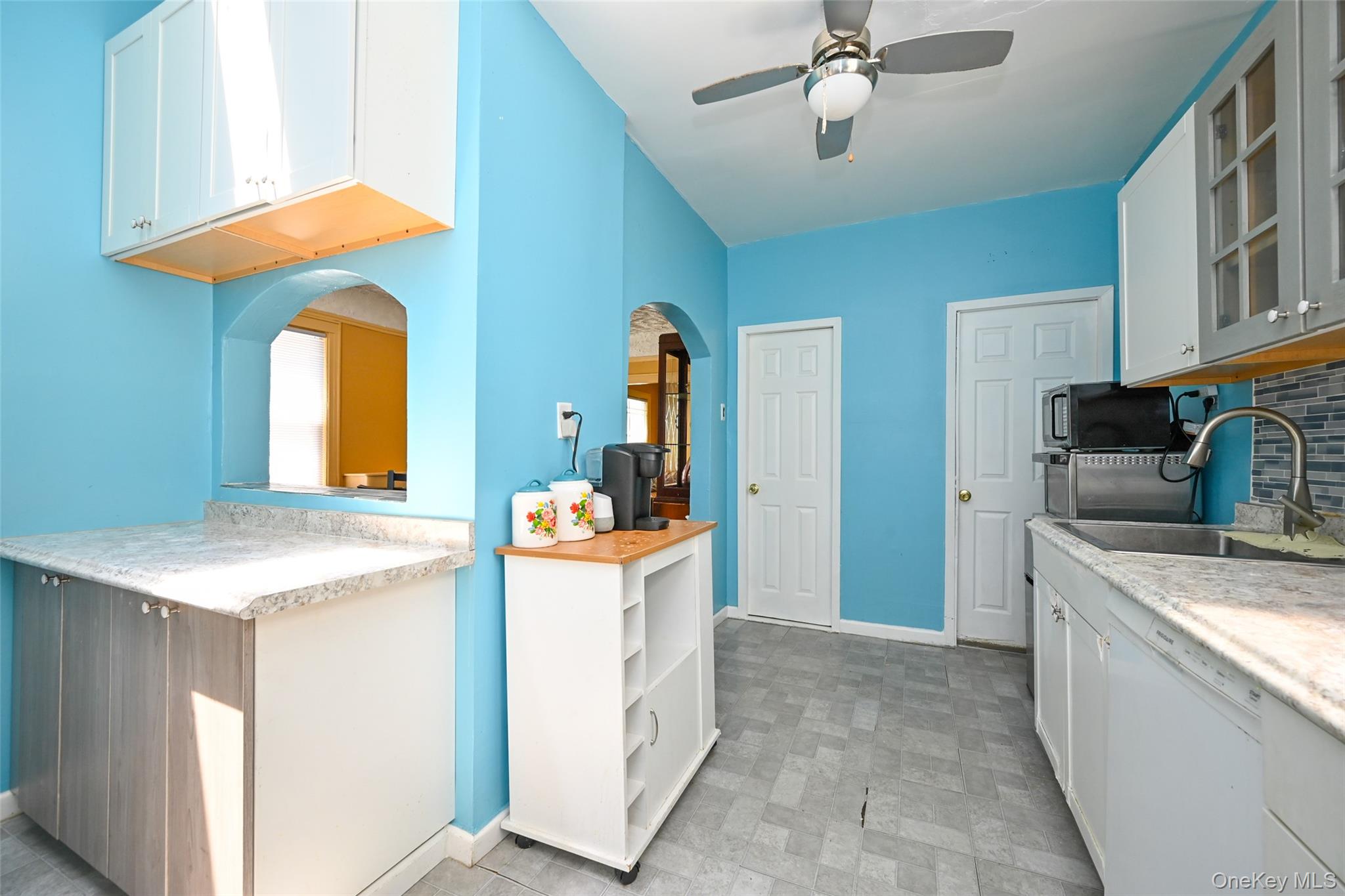 18806 Mangin Avenue – For Sale photo 6