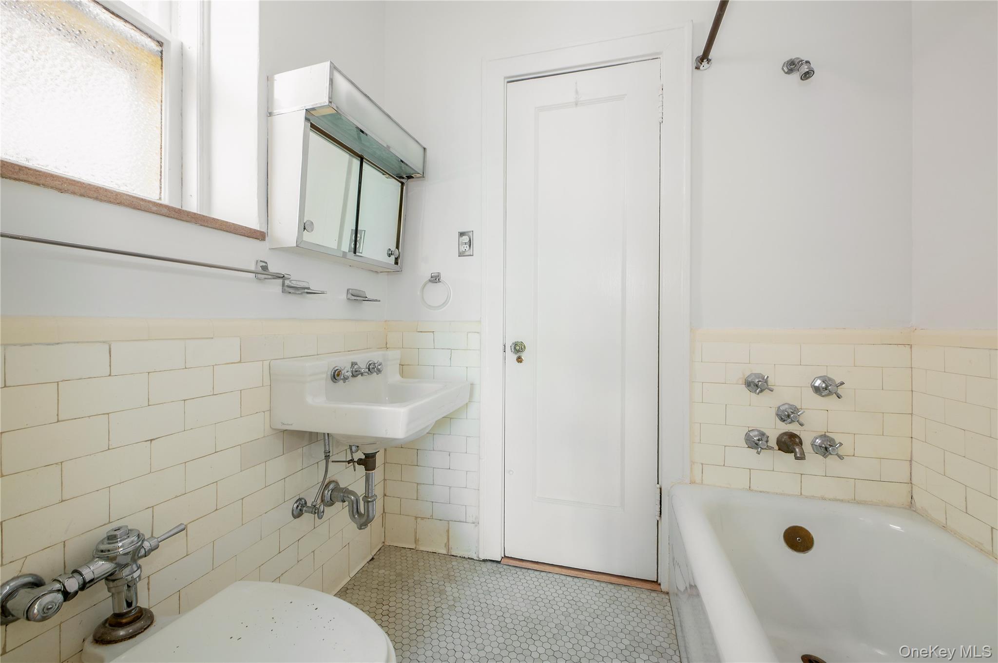 34-22 81 Street, Unit 42 photo 13