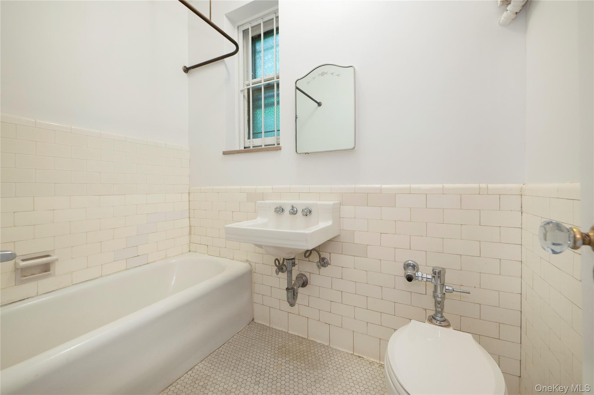 34-22 81 Street, Unit 42 photo 10