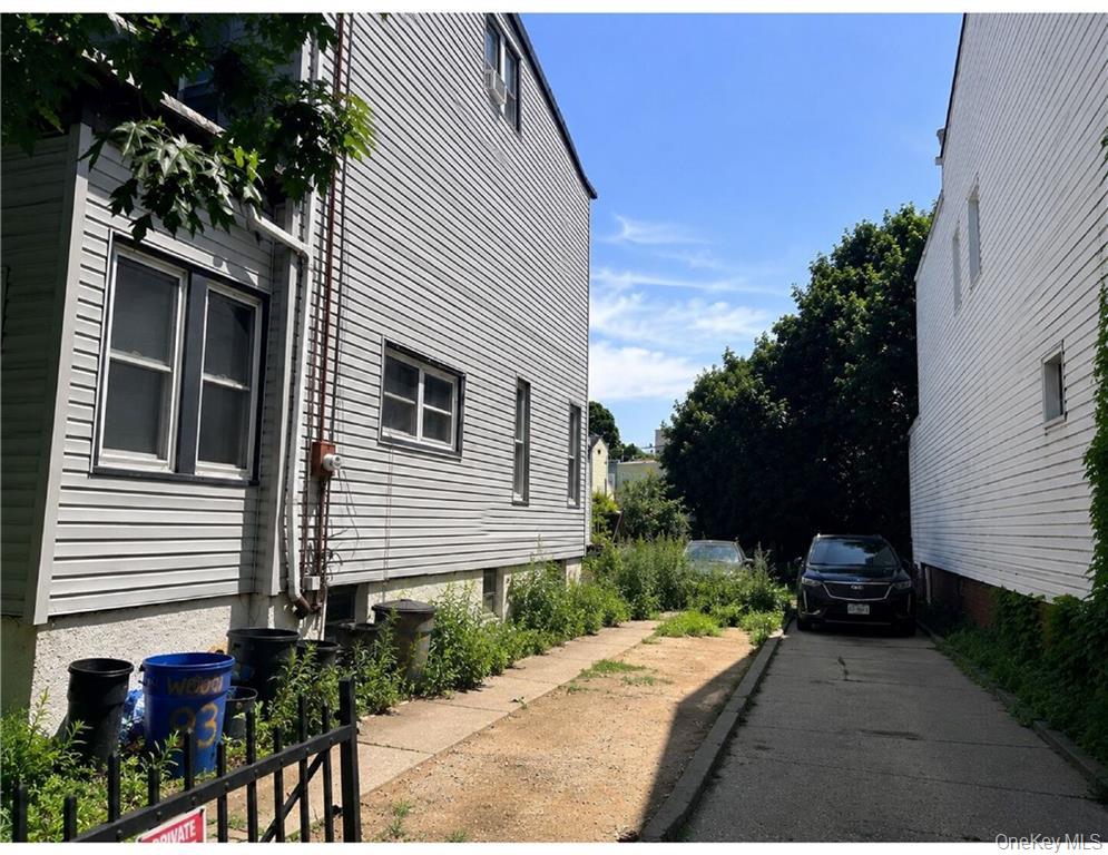 93 Linwood Street – For Sale photo 3
