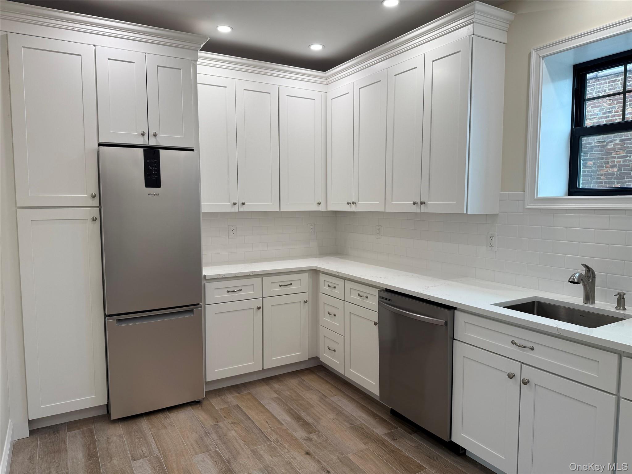 162 2nd Street, Unit 4 photo 4