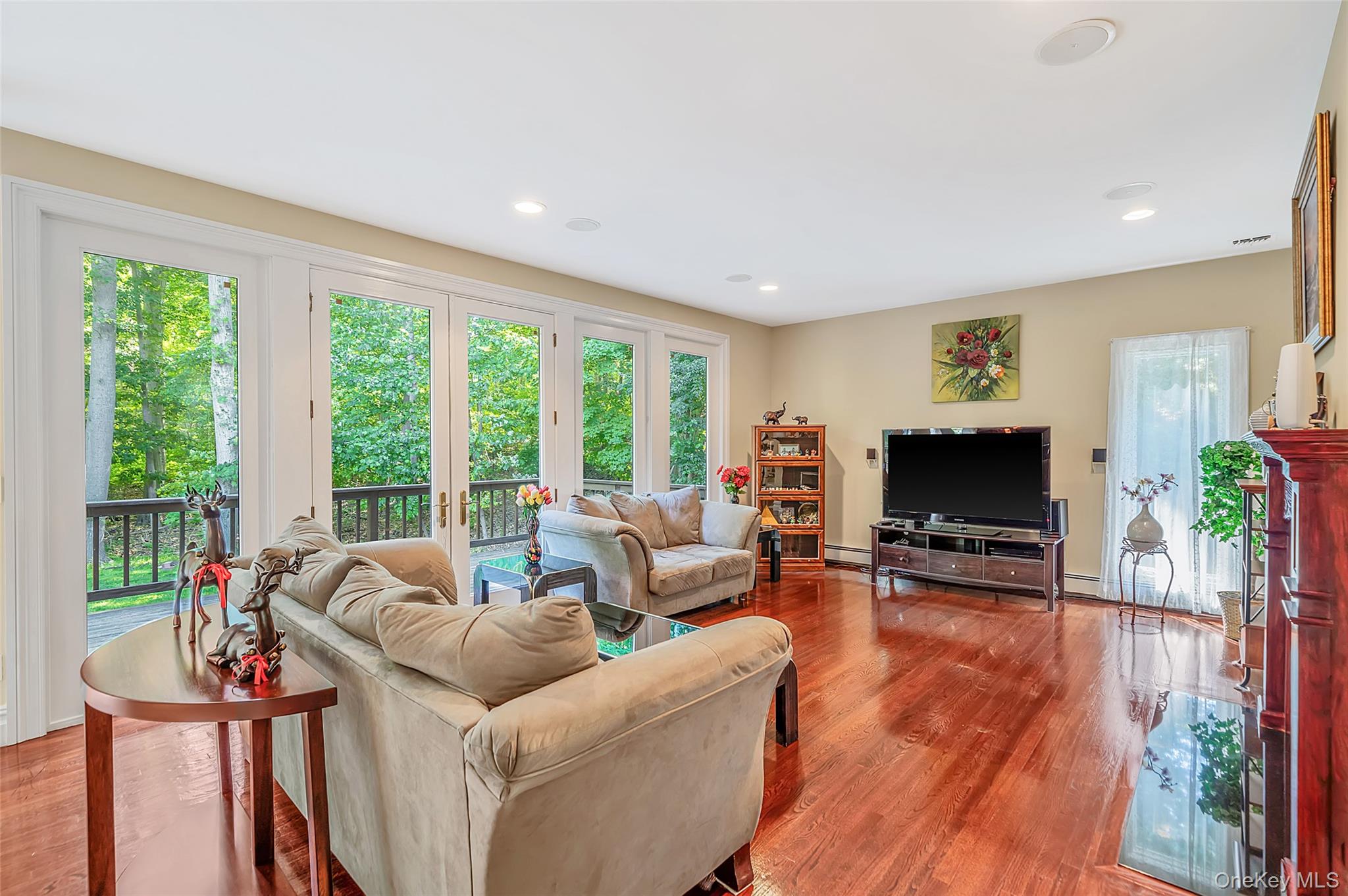 589 Landing Avenue – For Sale photo 14