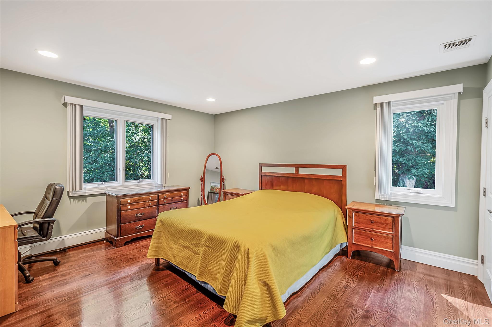 589 Landing Avenue – For Sale photo 25