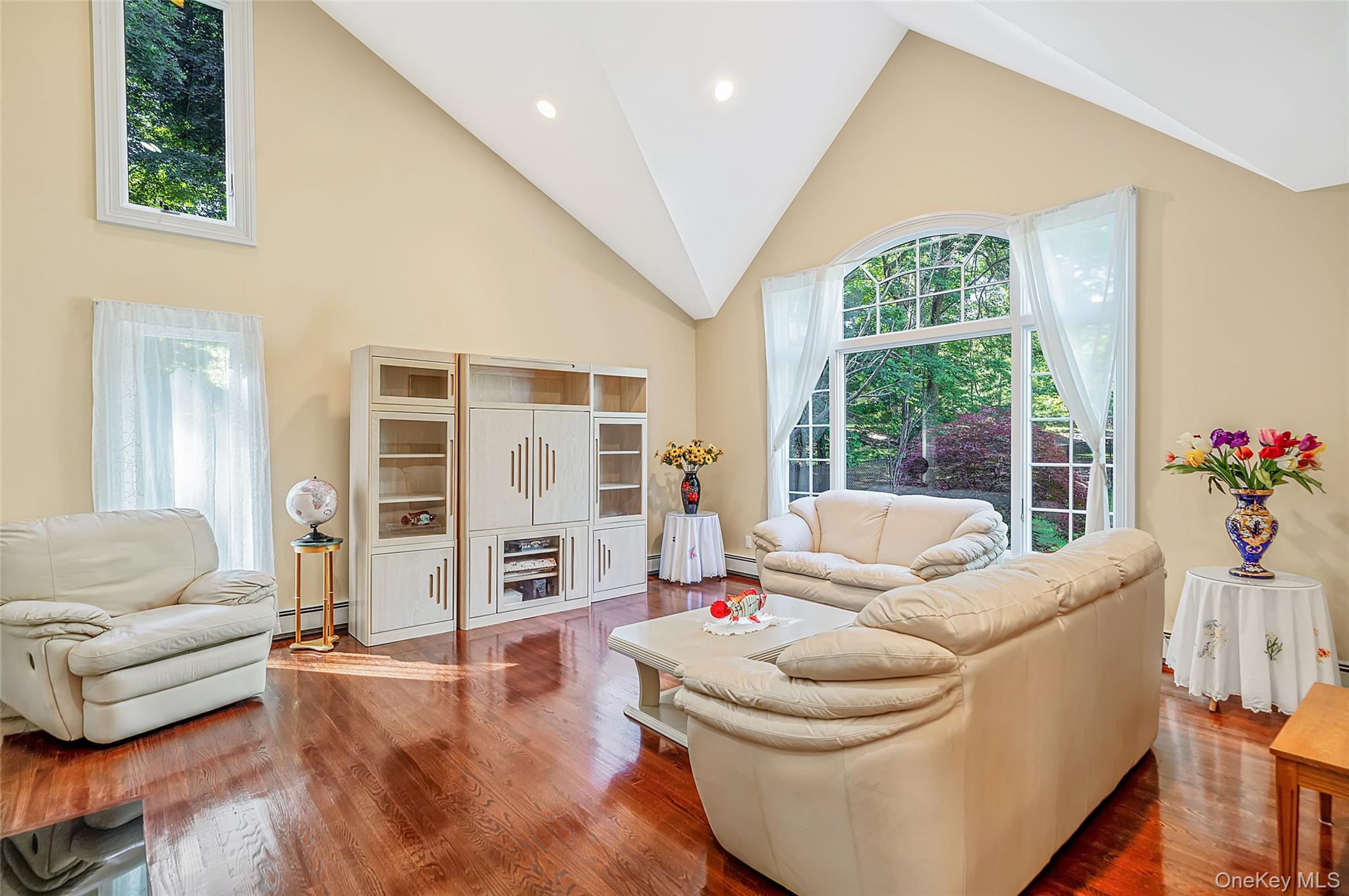 589 Landing Avenue – For Sale photo 8