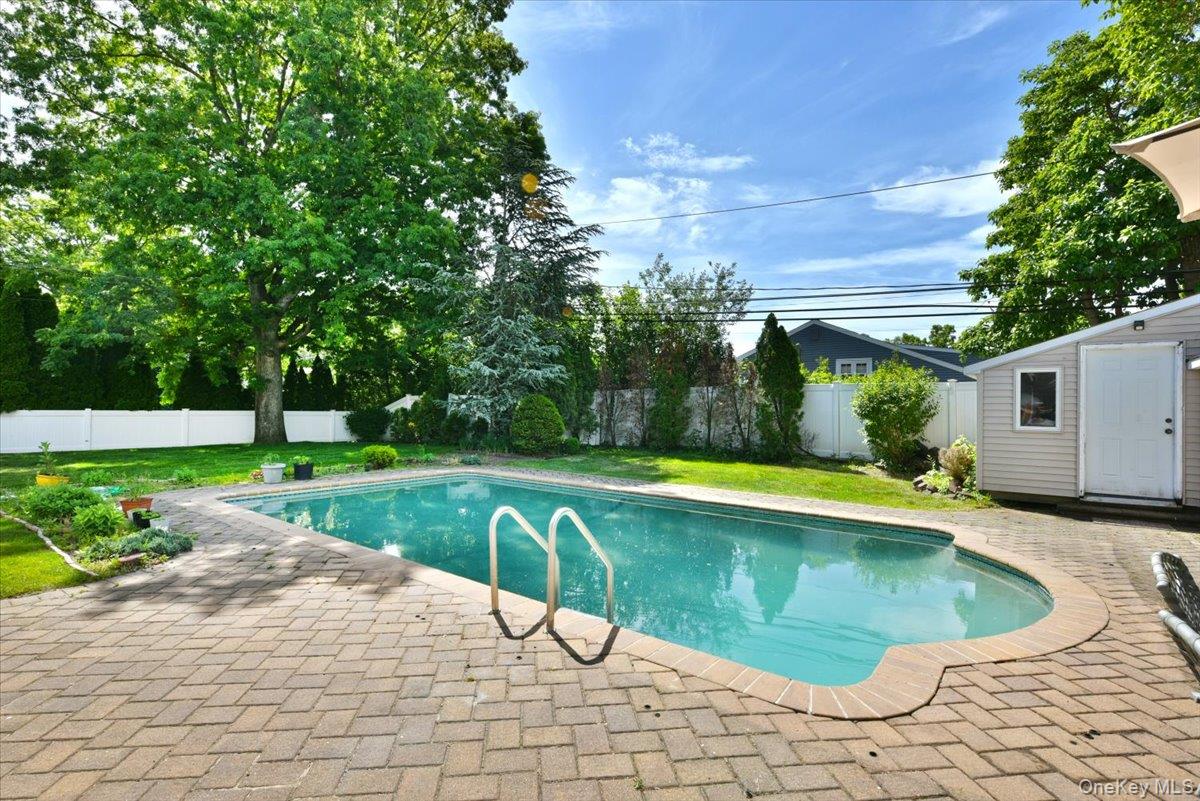22 Chatham Road – For Sale photo 37