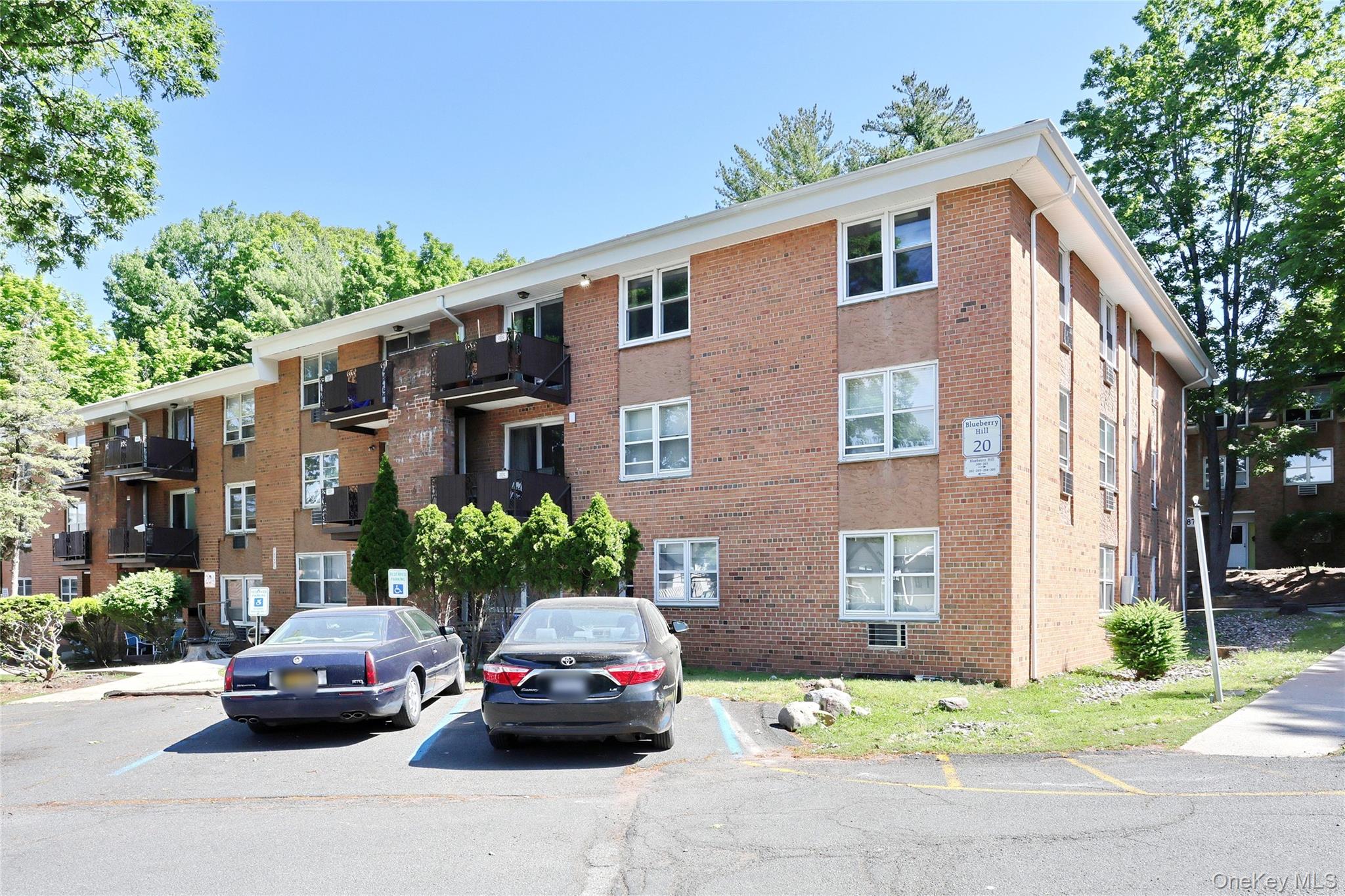 202 Kearsing Parkway – For Sale photo 2
