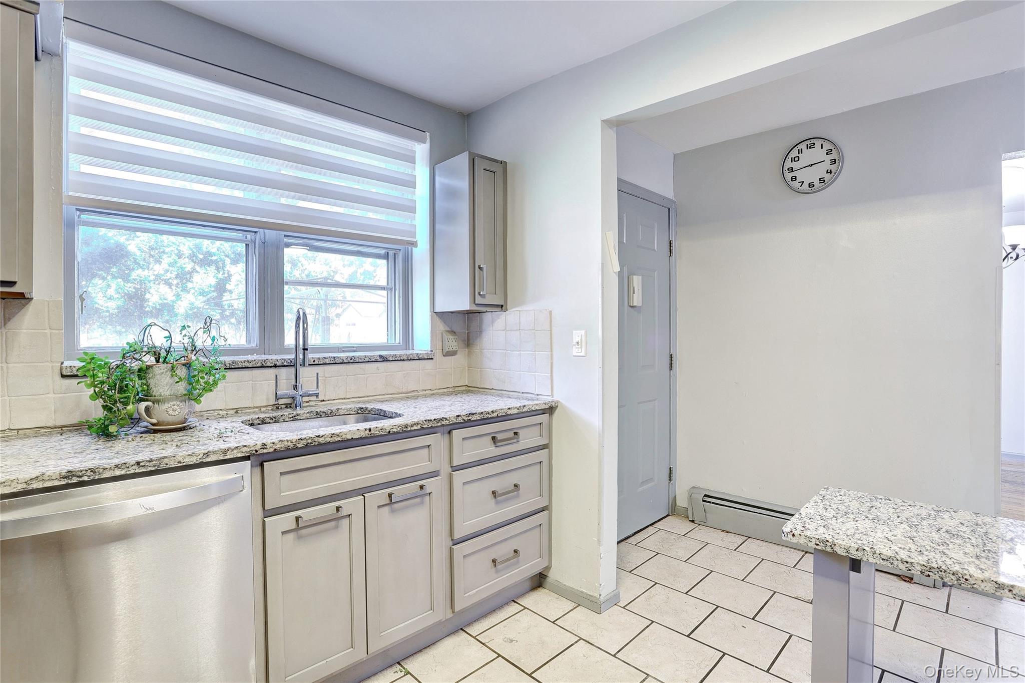 202 Kearsing Parkway – For Sale photo 4
