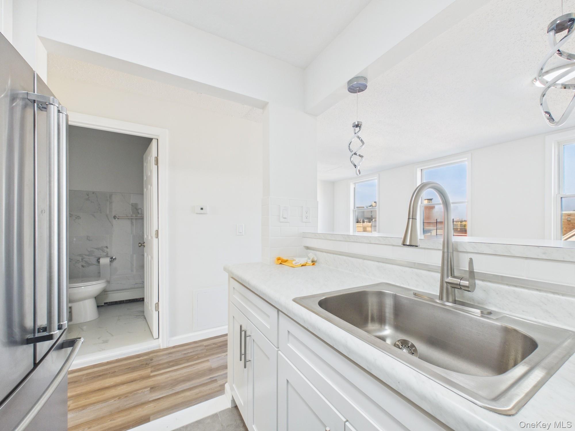 1222 Vyse Avenue – For Sale photo 15